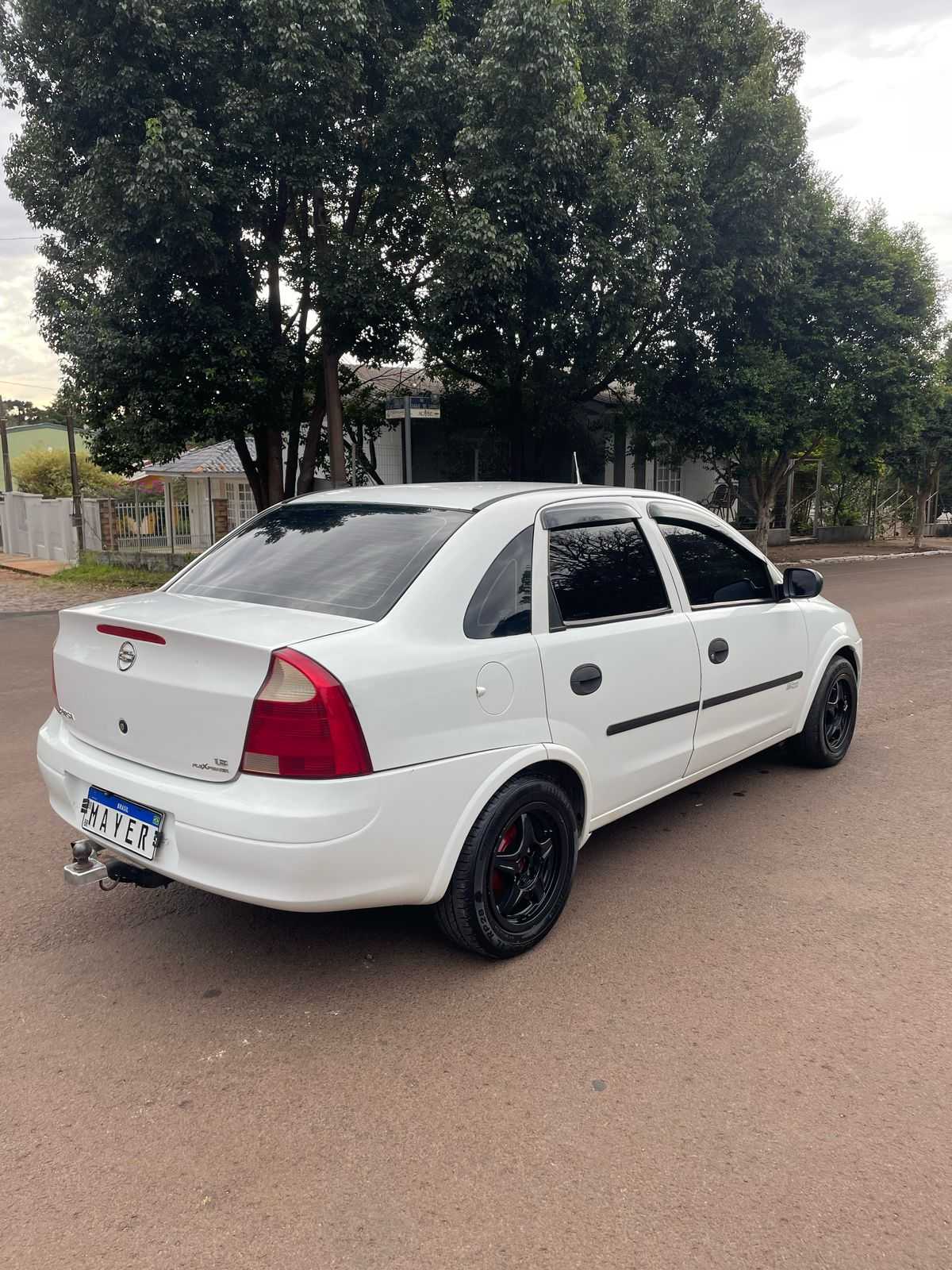 CORSA SEDAN MAXX