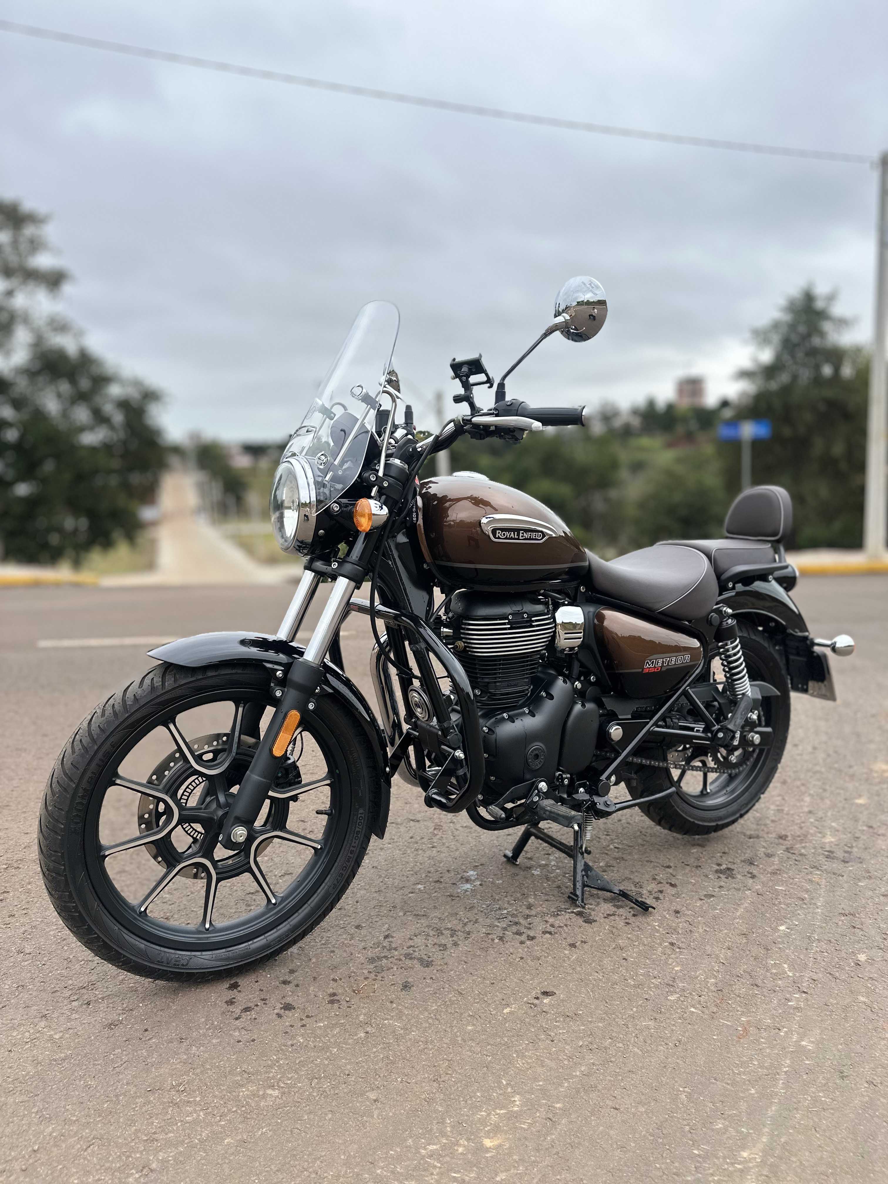 ROYAL ENFIELD METEOR 350 SUPER