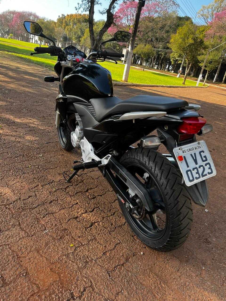 CB 300R