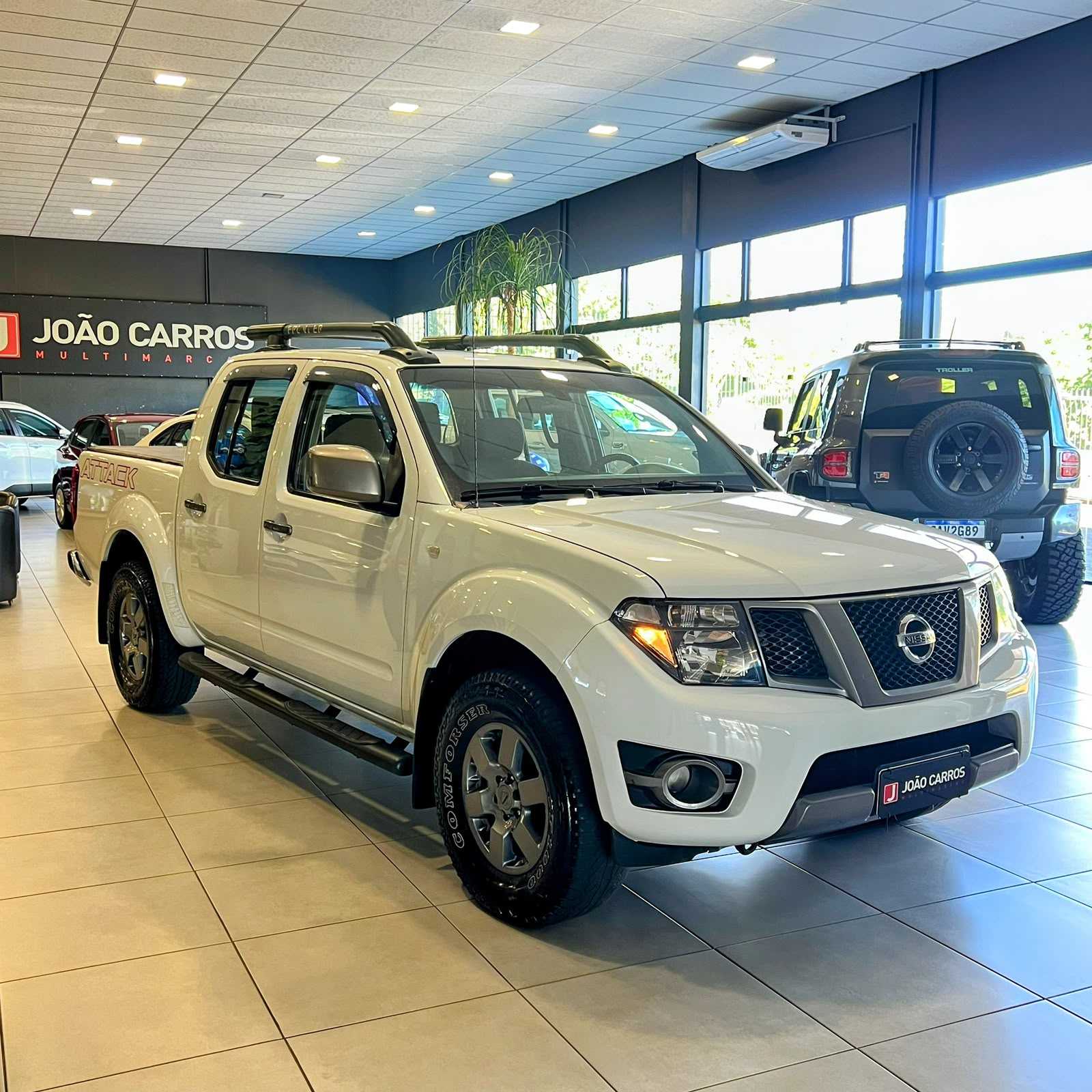 FRONTIER ATTACK SV 2.5TB 4X4