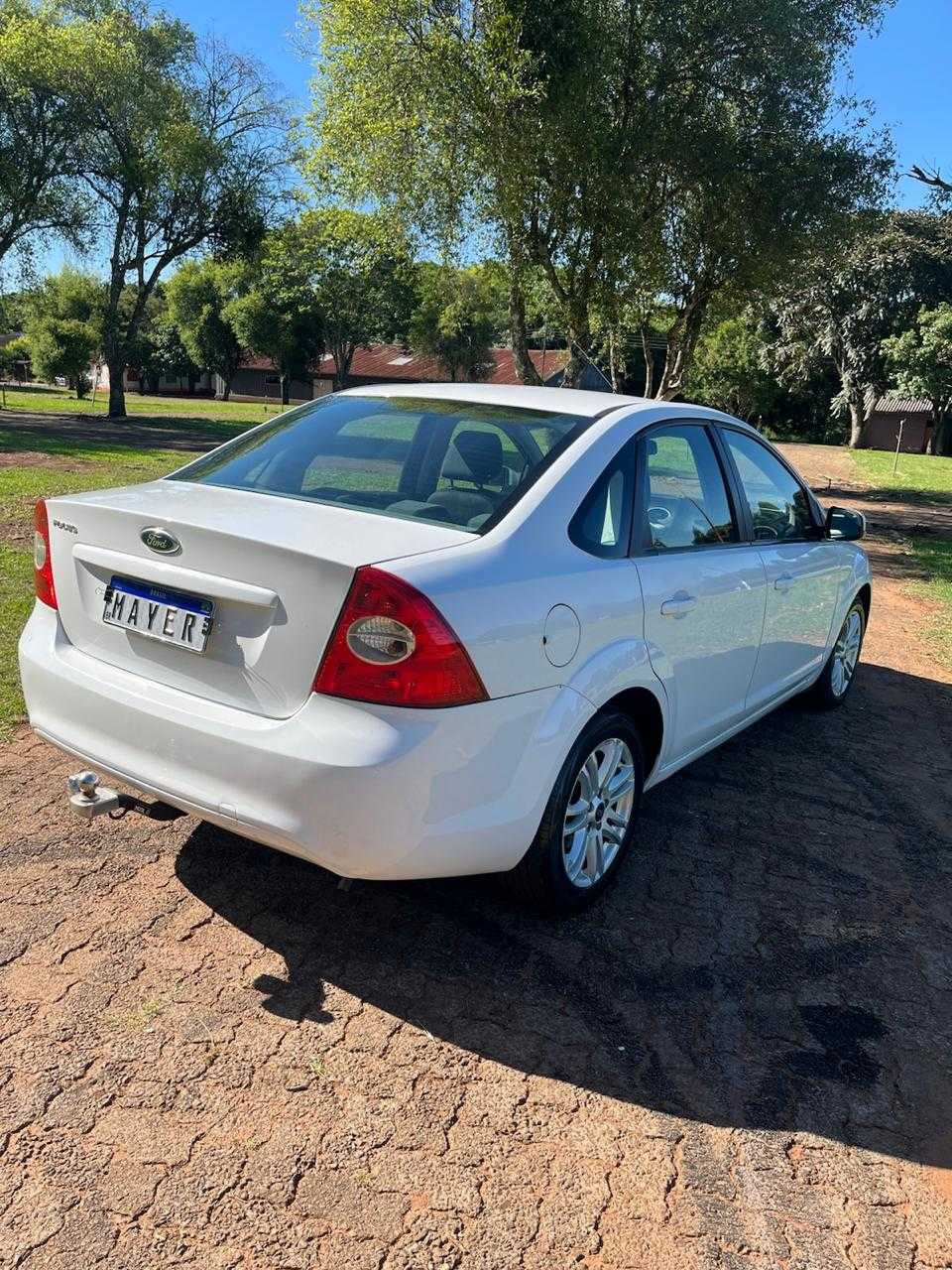 FOCUS SEDAN 1.6 MEC.