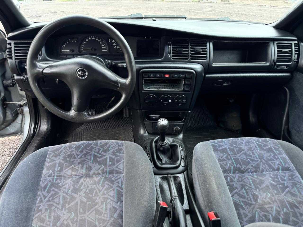 VECTRA  GLS 8 VALVULAS