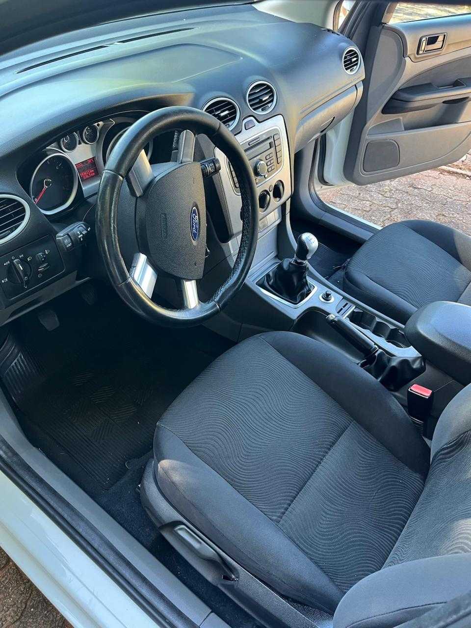 FOCUS SEDAN 1.6 MEC.