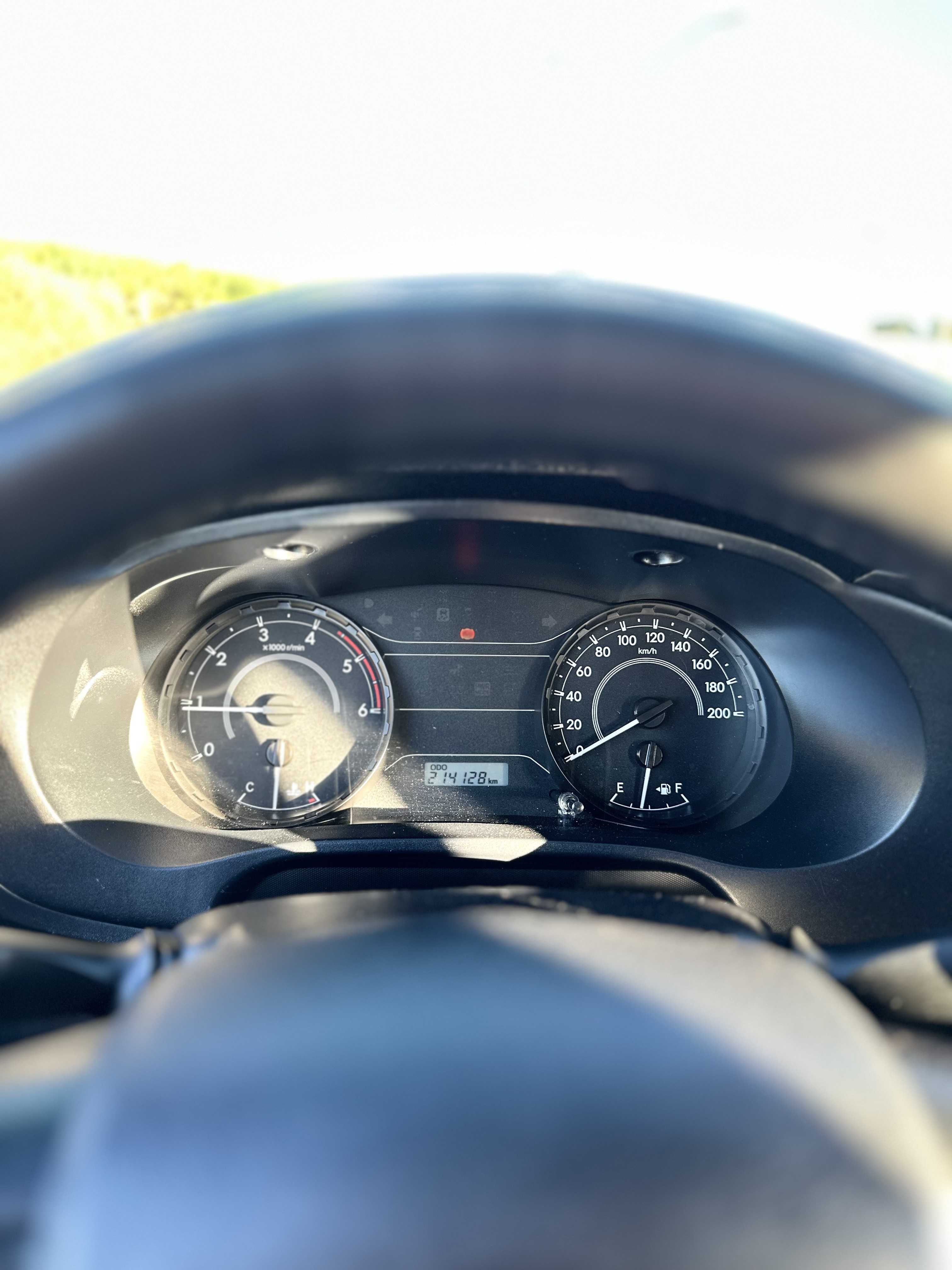 HILUX SR 2.8 TURBO DIESEL MAN