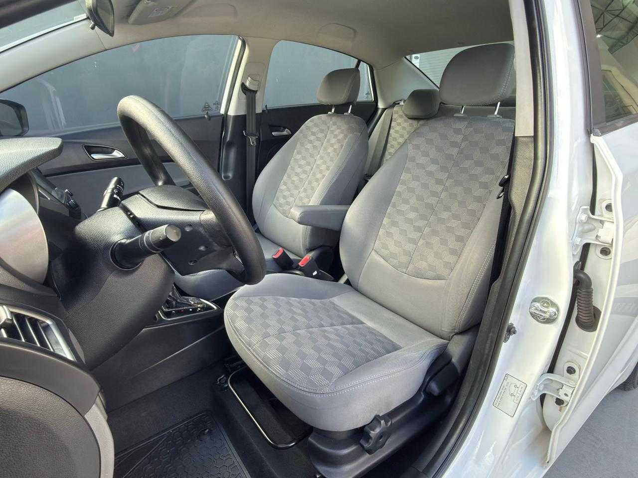 HB20 SEDAN 1.6 AT