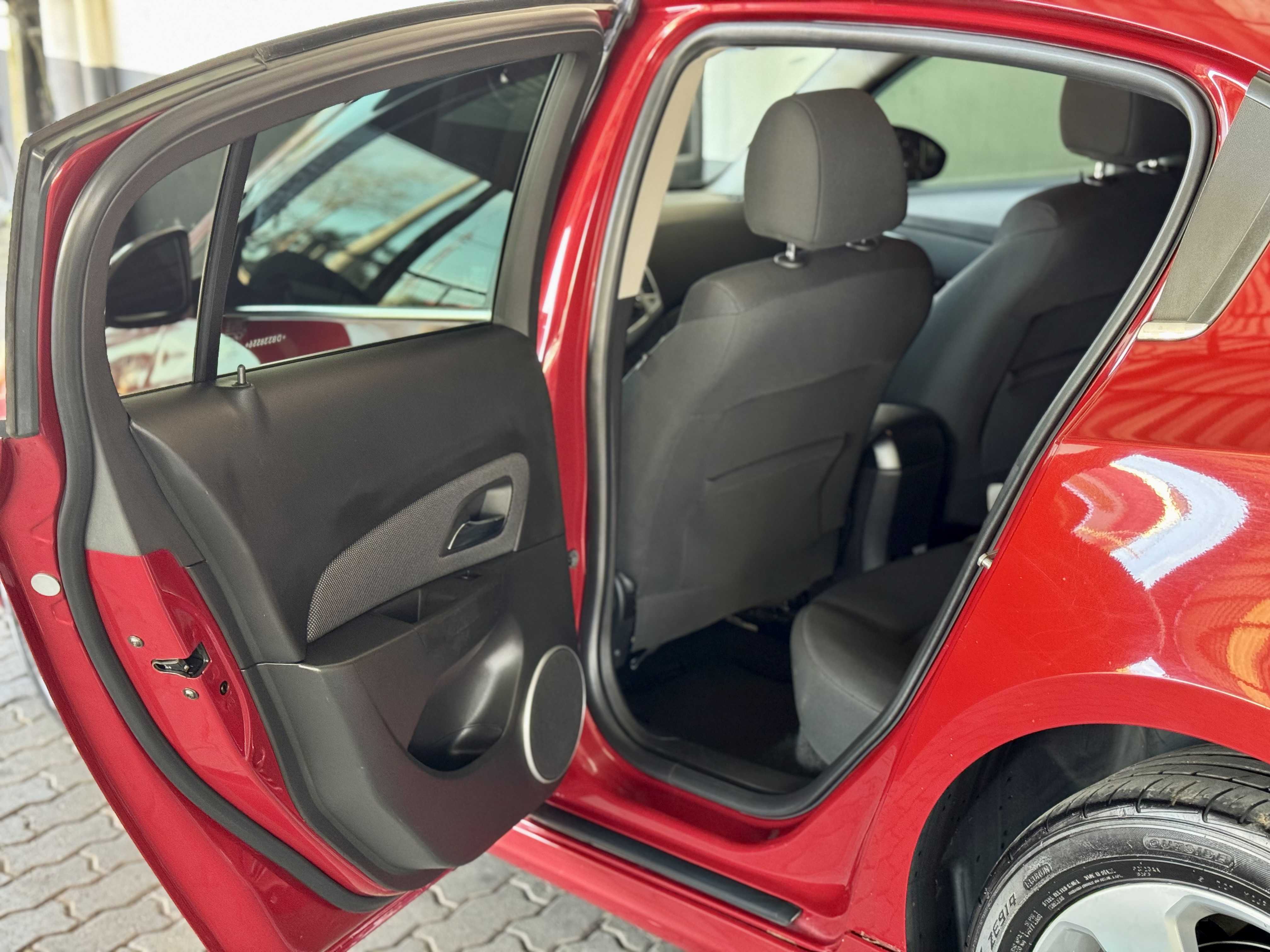 CRUZE LT SPORT6