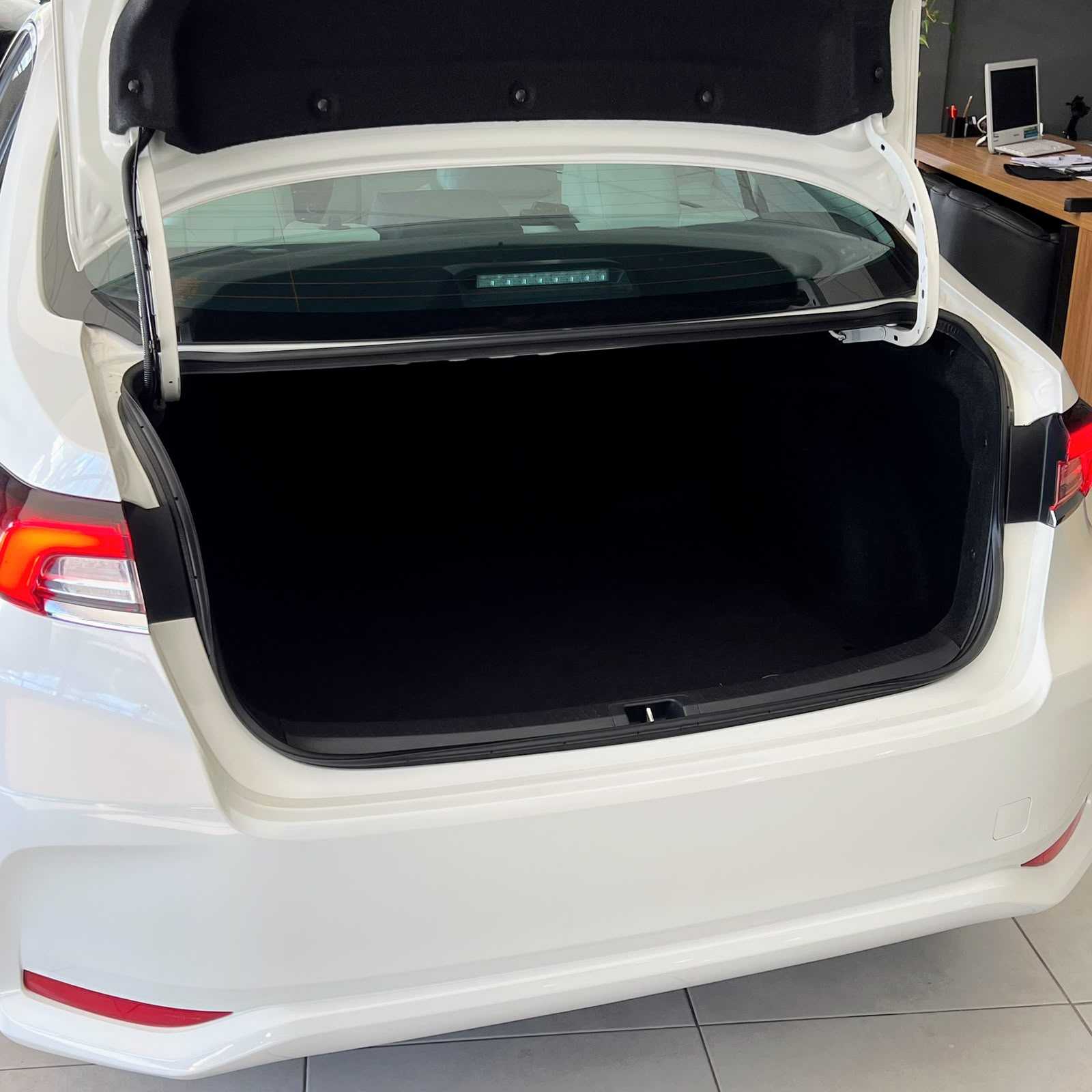 COROLLA ALTIS PREMIUM HYBRID