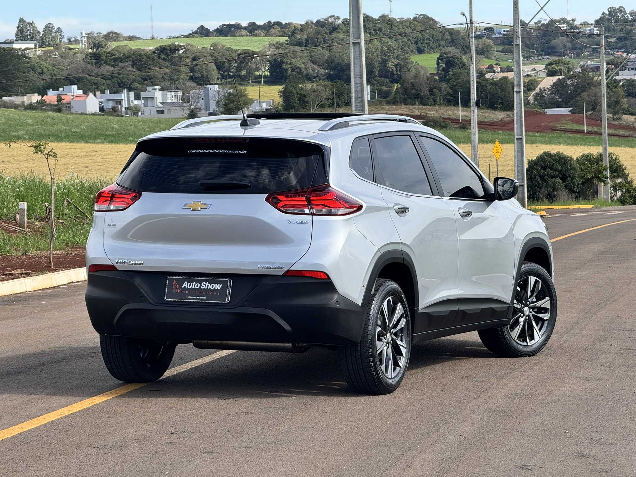GM TRACKER PREMIER