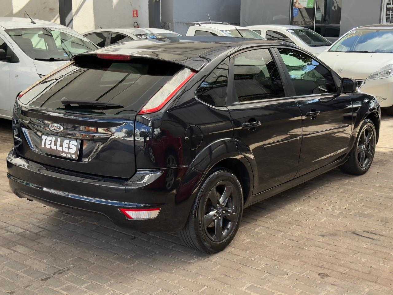 FOCUS HATCH GLX 1.6