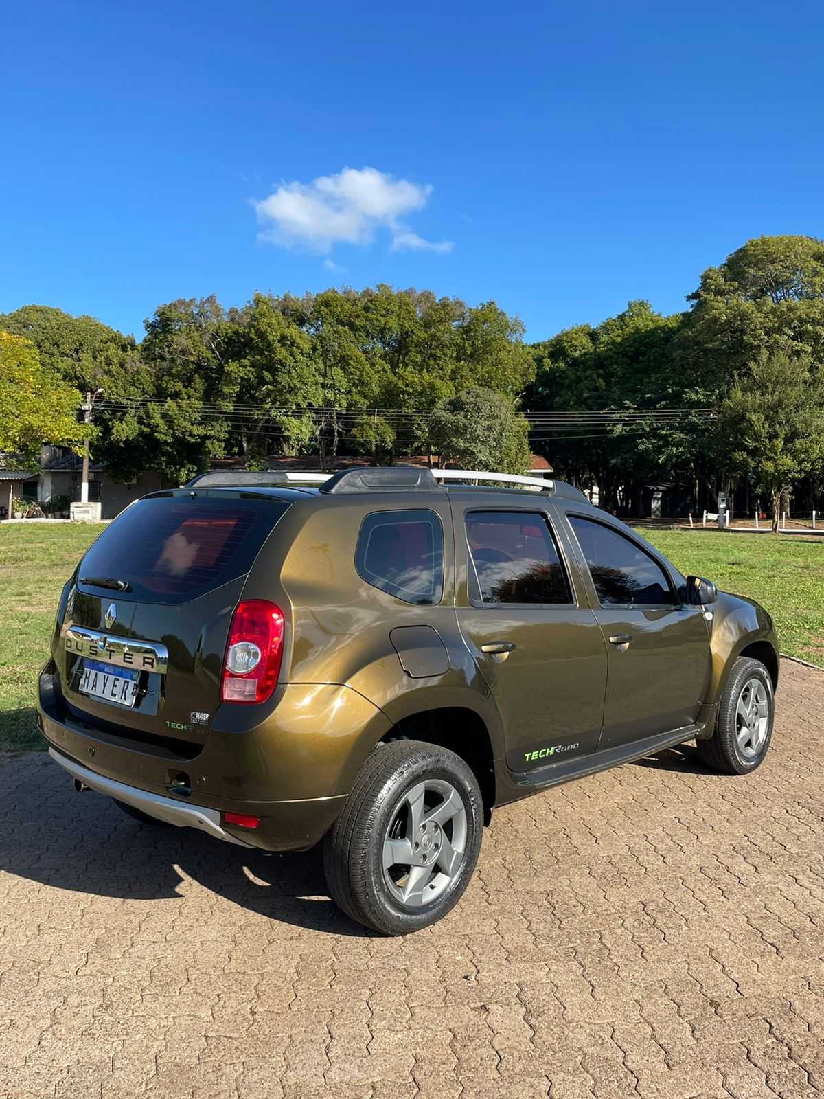 DUSTER TECHROAD 2.0 AUT.