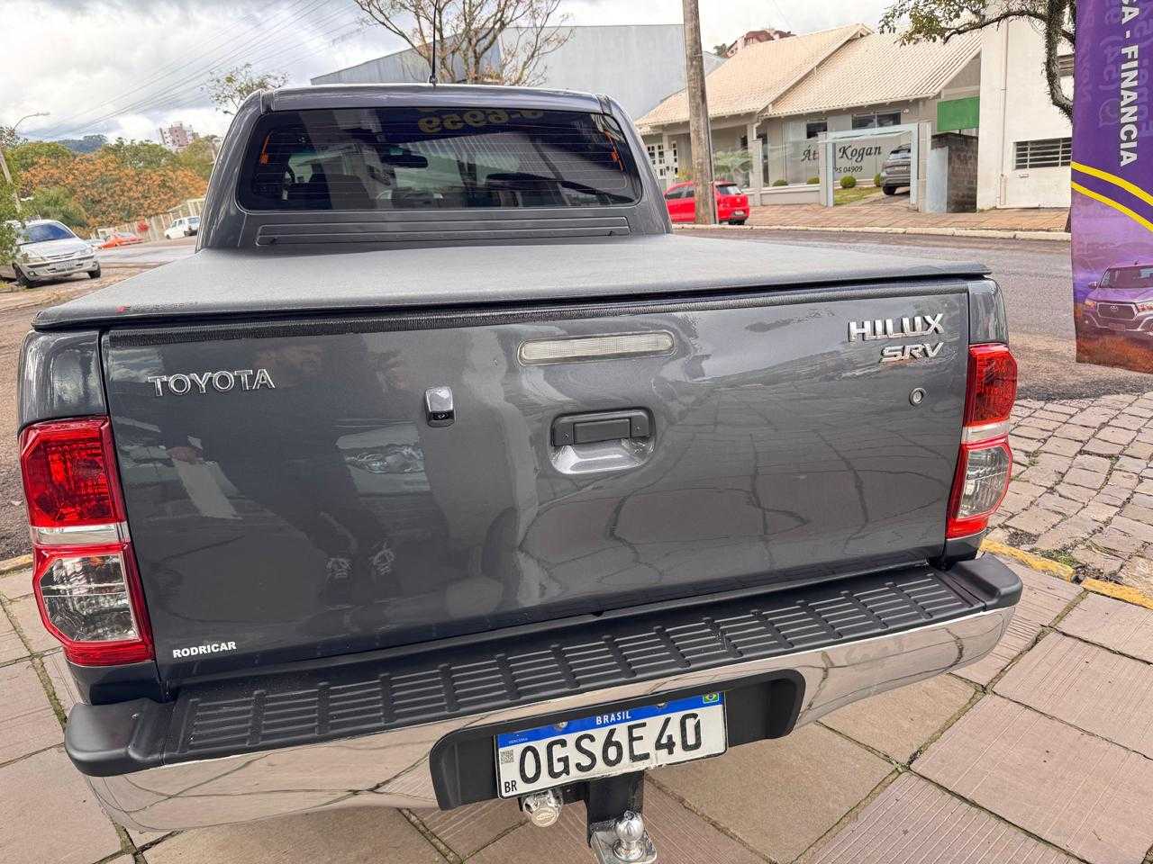 HILLUX CD 4X4SRV AUTOMATIC, D
