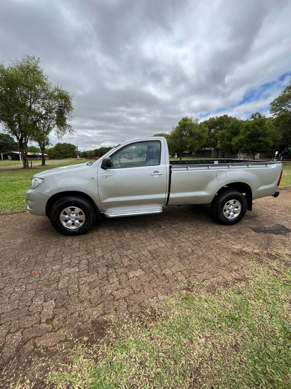 HILUX CS 3.0 4X4