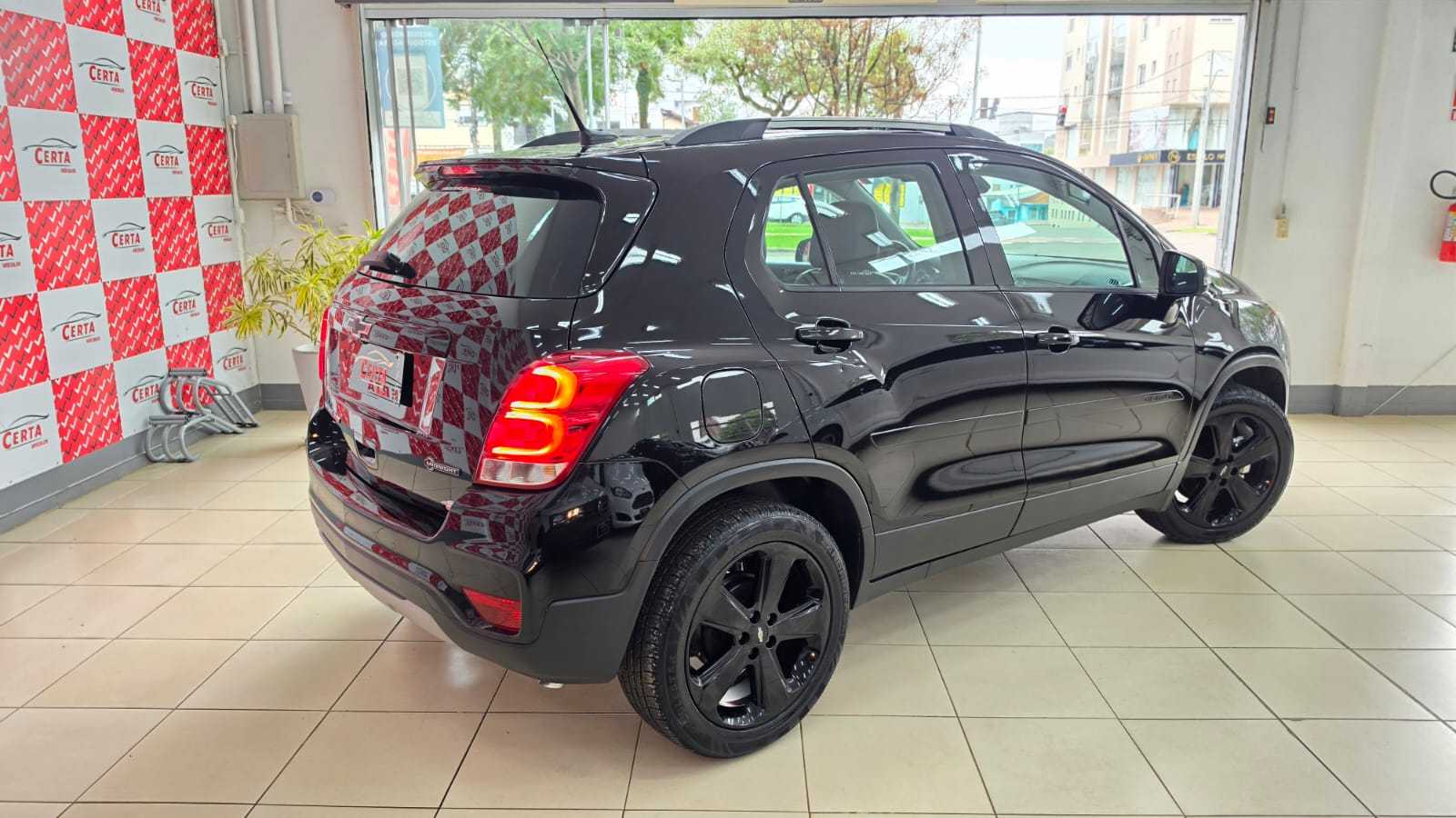 TRACKER MIDNIGHT 1.4 TURBO