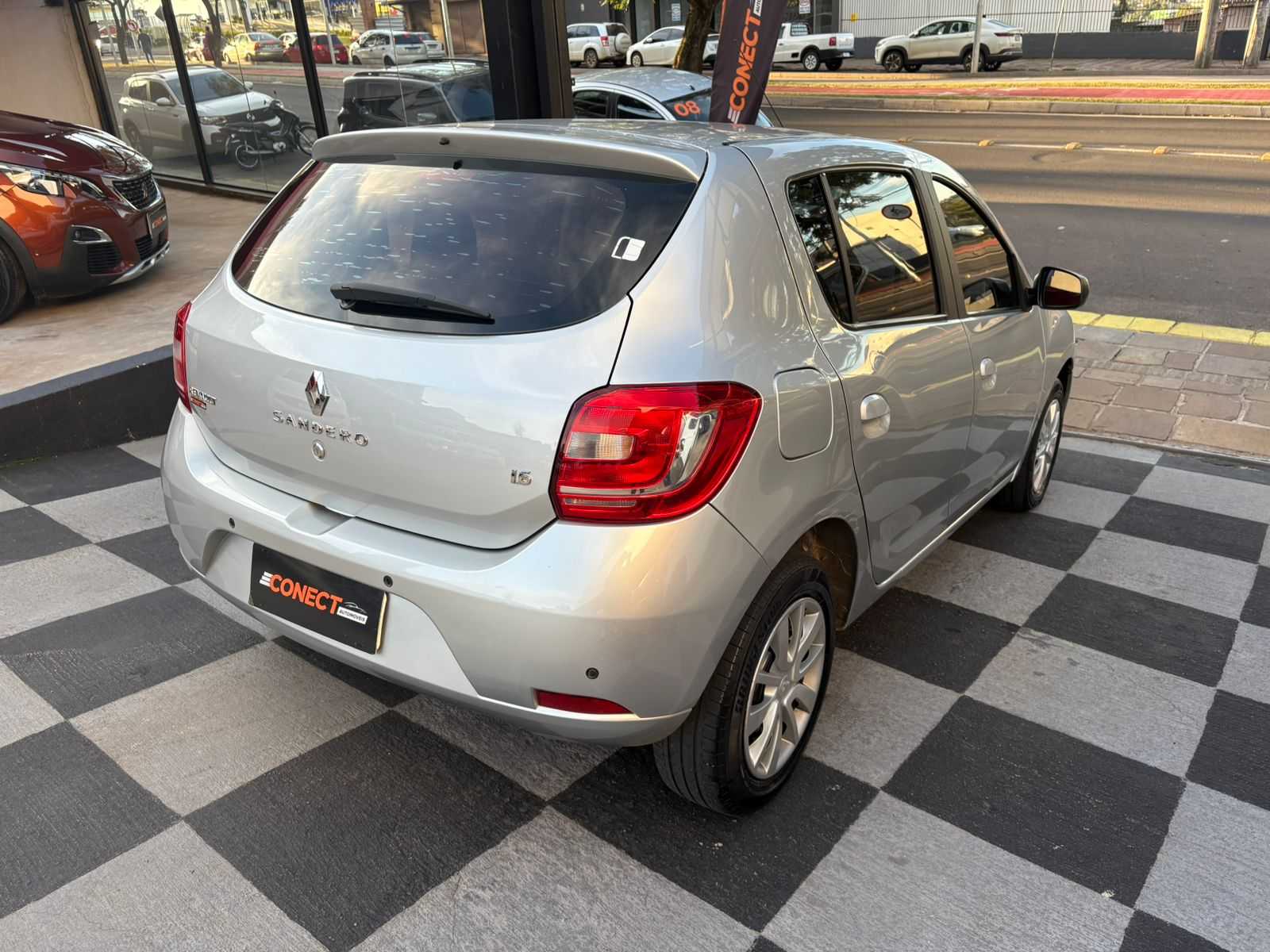 SANDERO  1.6 8V COMPLETO