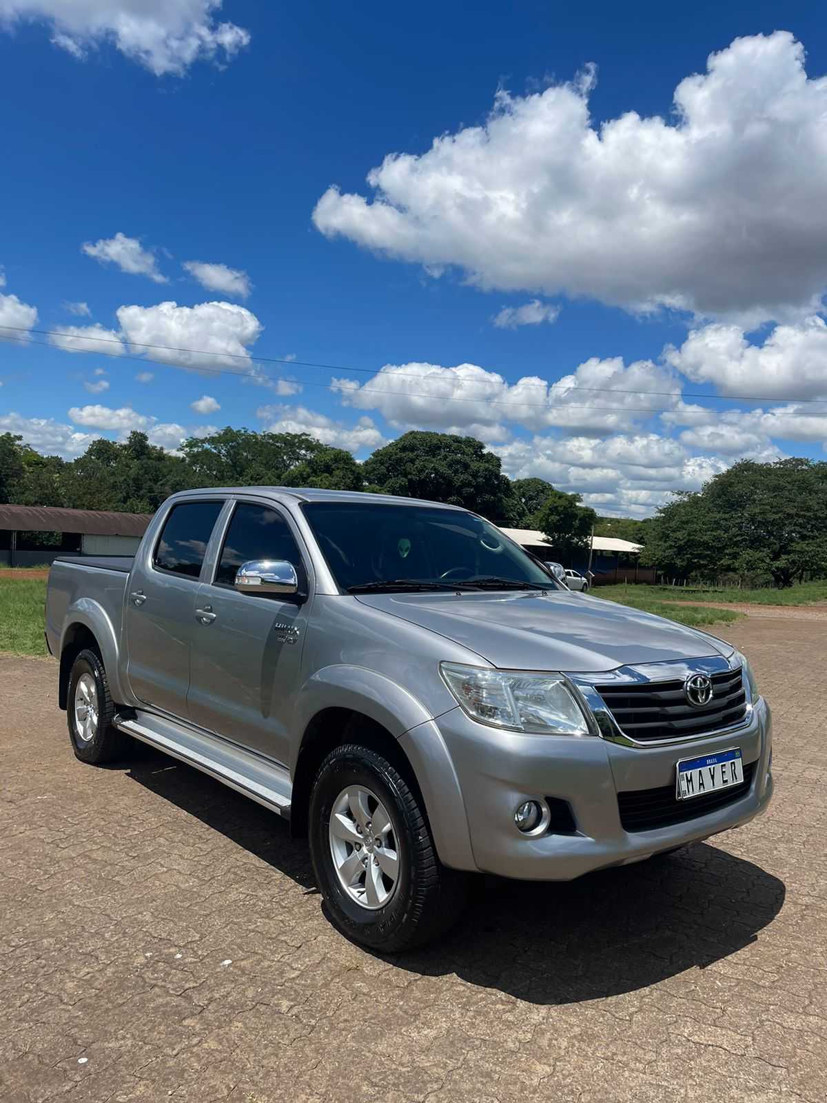 HILUX CD SRV