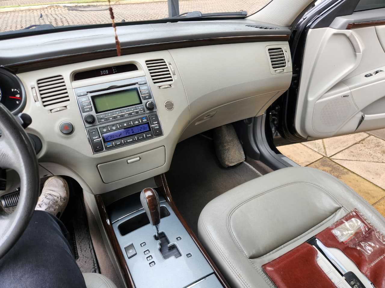 AZERA GLS 3.3 V6 AUT. C/TETO