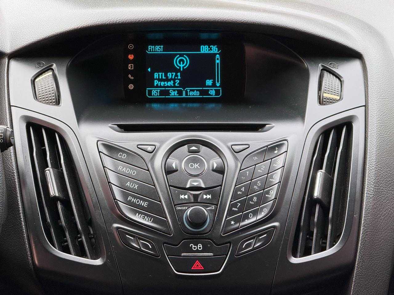 FOCUS 1.6 MANUAL