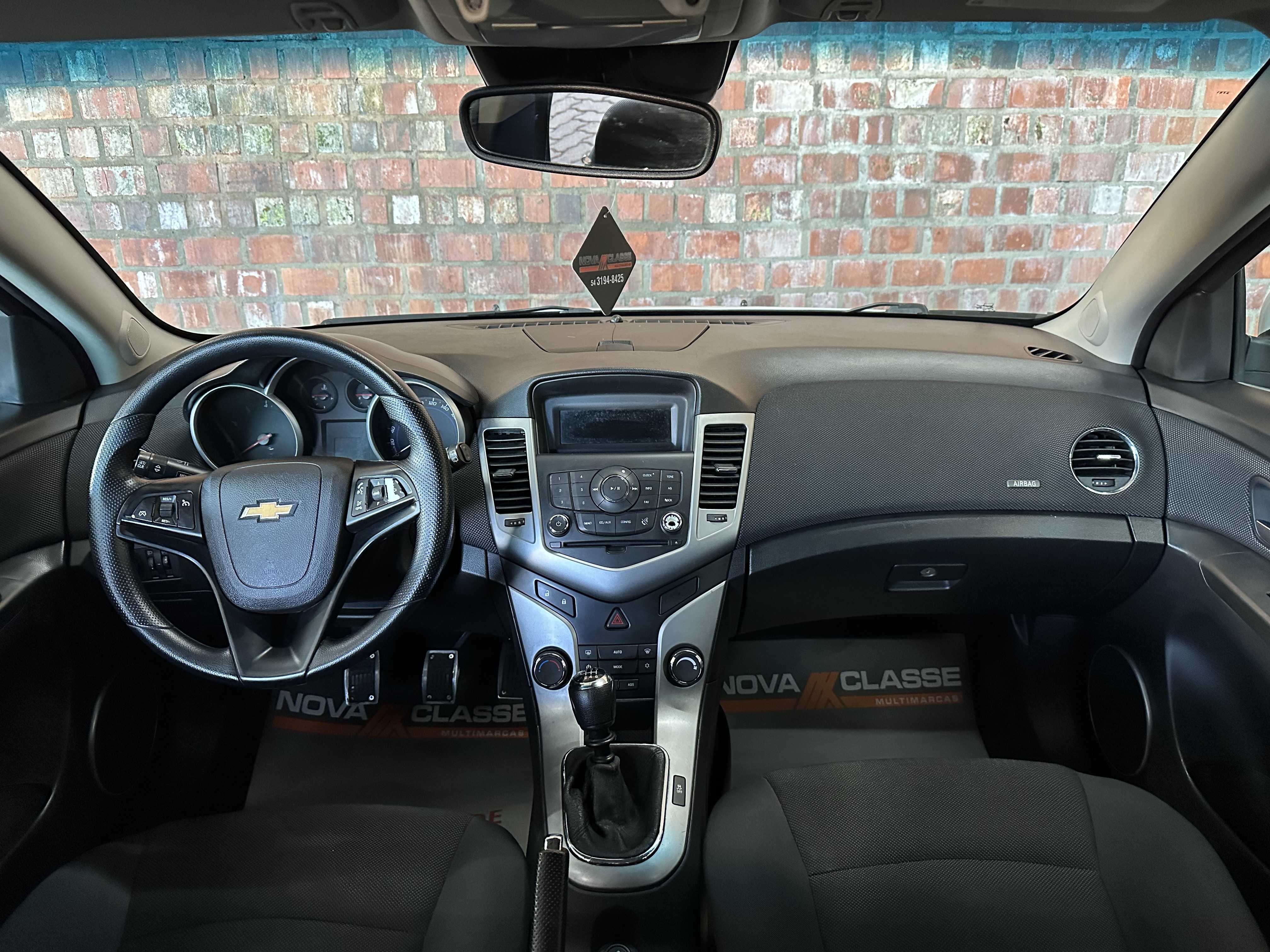 CRUZE HATCH LT 1.8 MANUAL