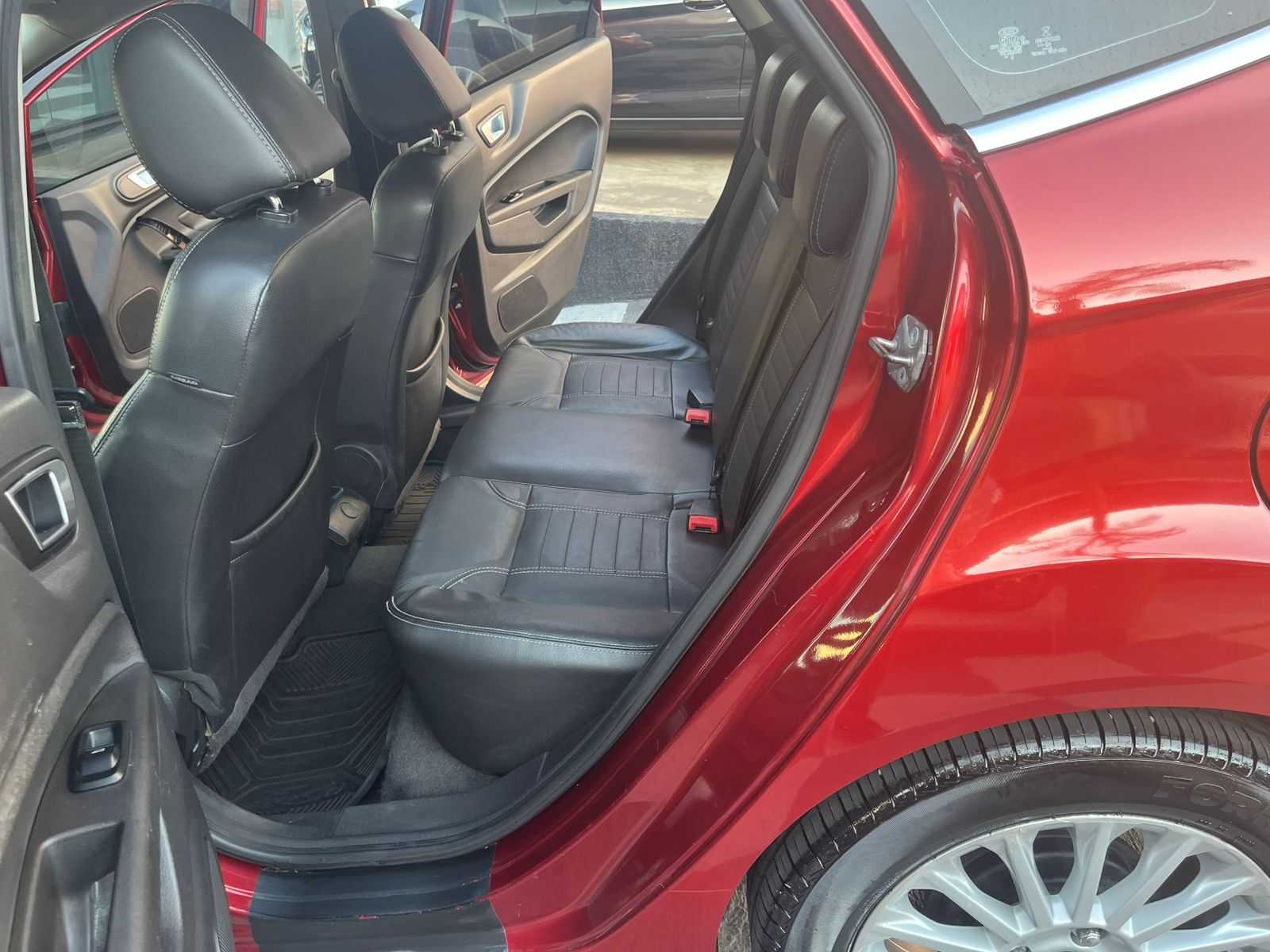 NEW FIESTA TITANIUM 1.6