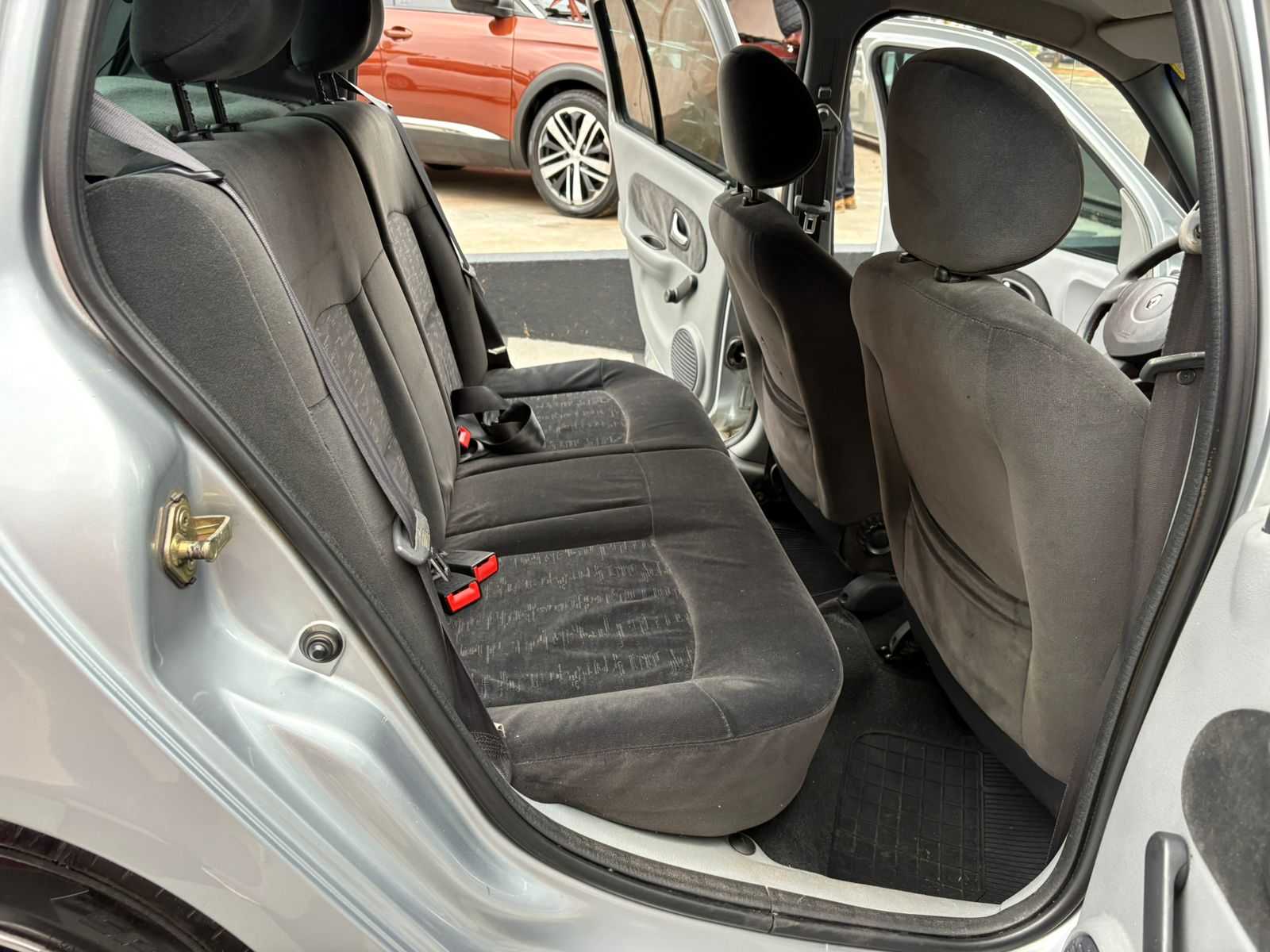CLIO PRIVILEGE 1.6 COMPLETO