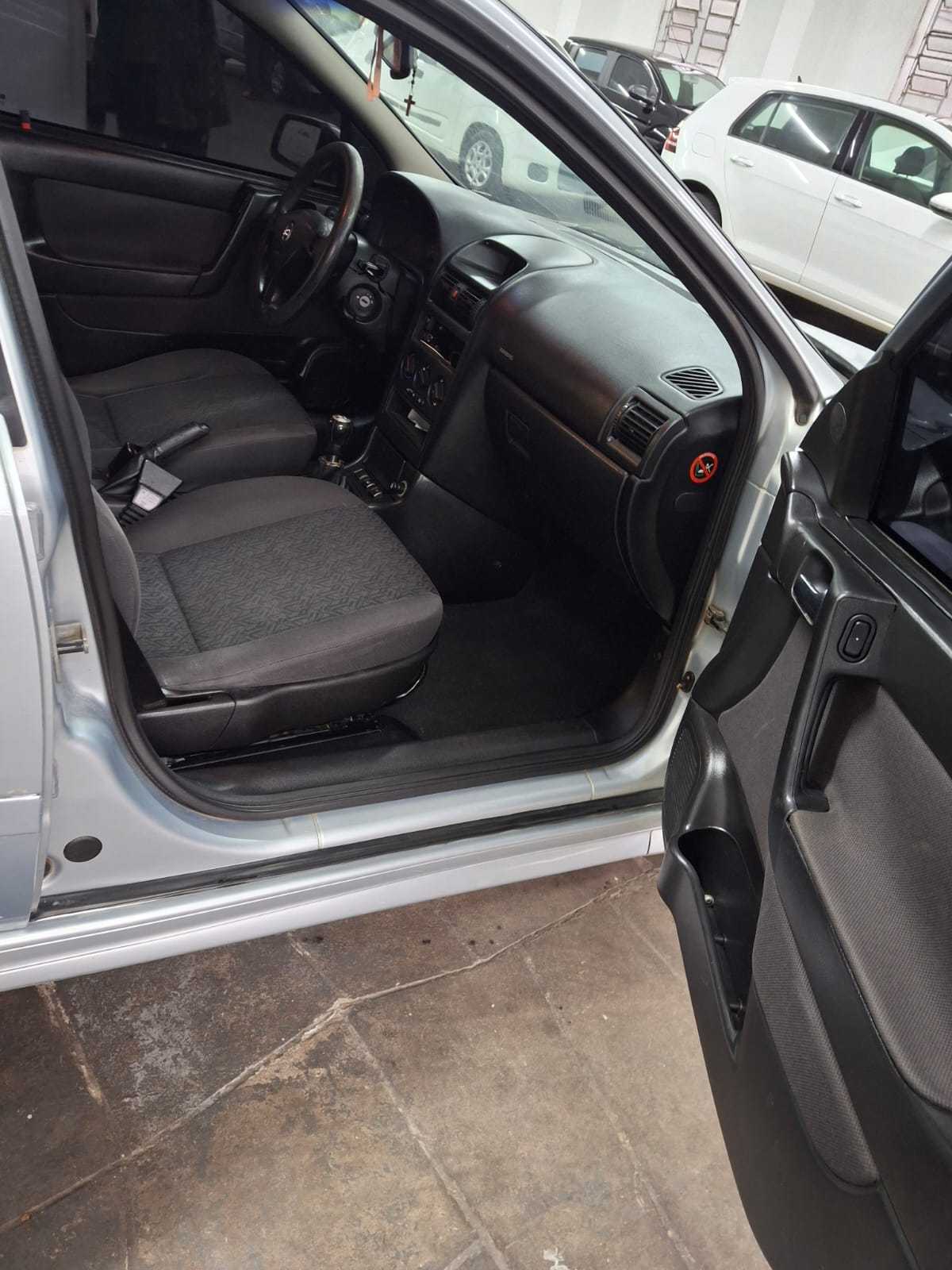 ASTRA SEDAN ADVANTAGE