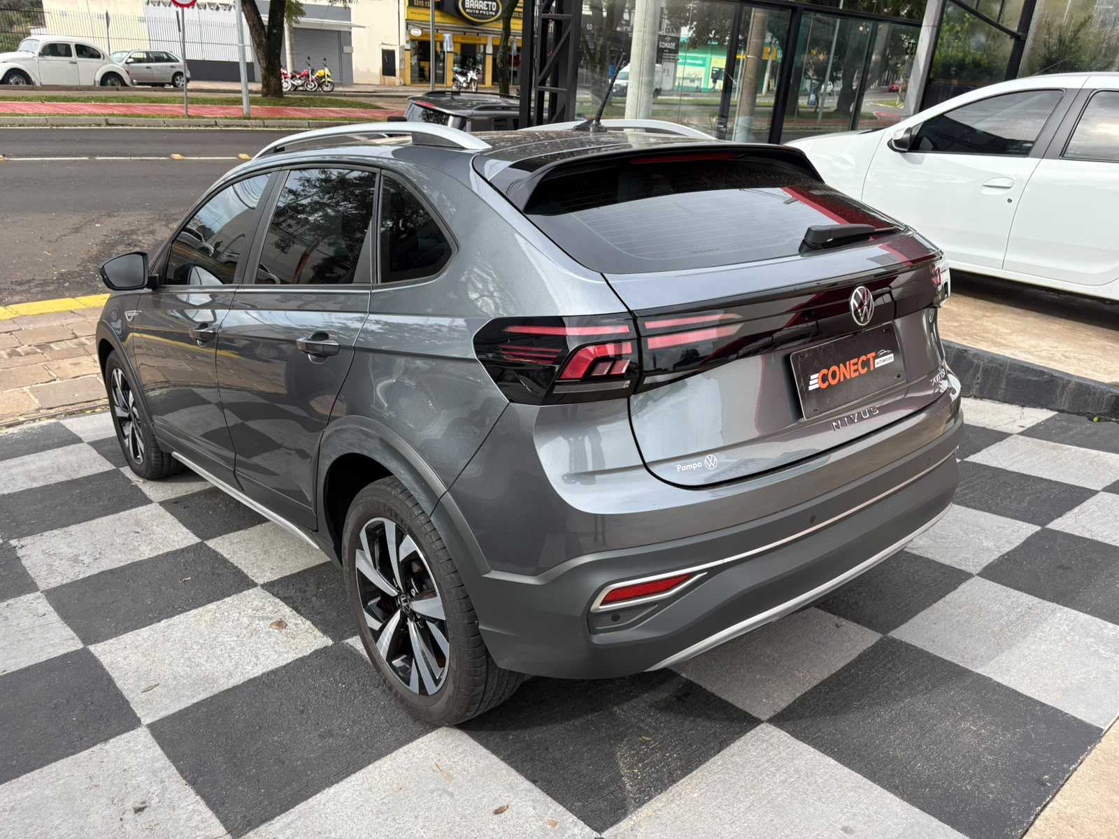 NIVUS HIGHLINE APENAS 18.000KM