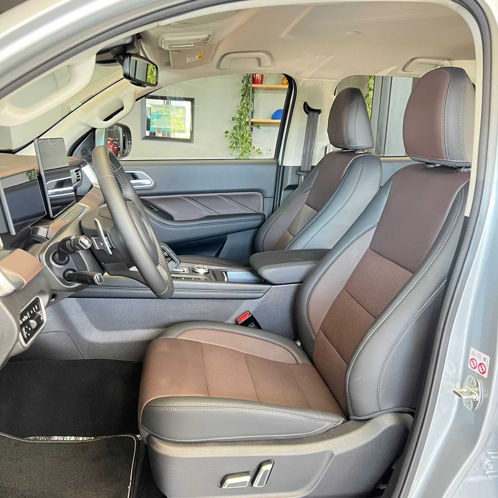 POER P30 EXCLUSIVE 2.4 TDI 4X4