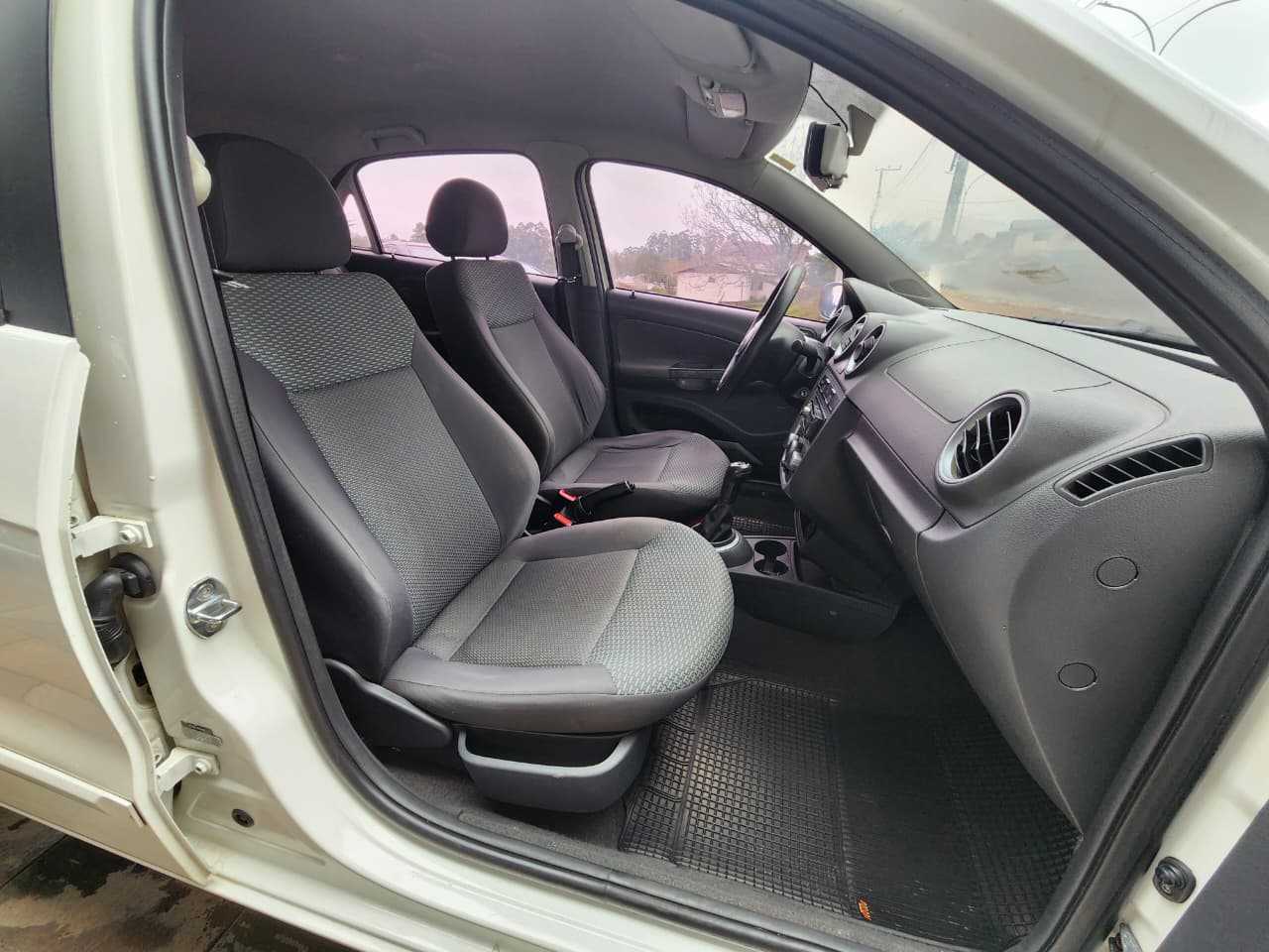 GOL 1.6 COMPLETO
