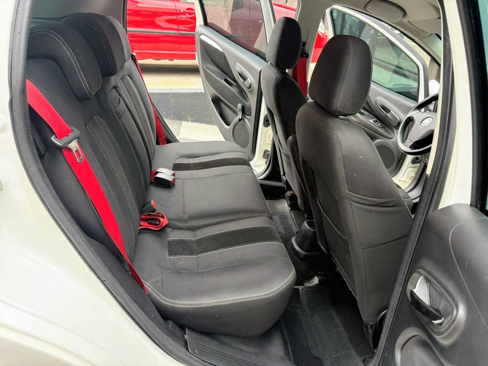 PUNTO SPORTING 1.8 AT