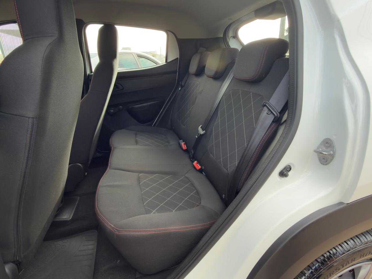 KWID ZEN 1.0 / COMPLETO
