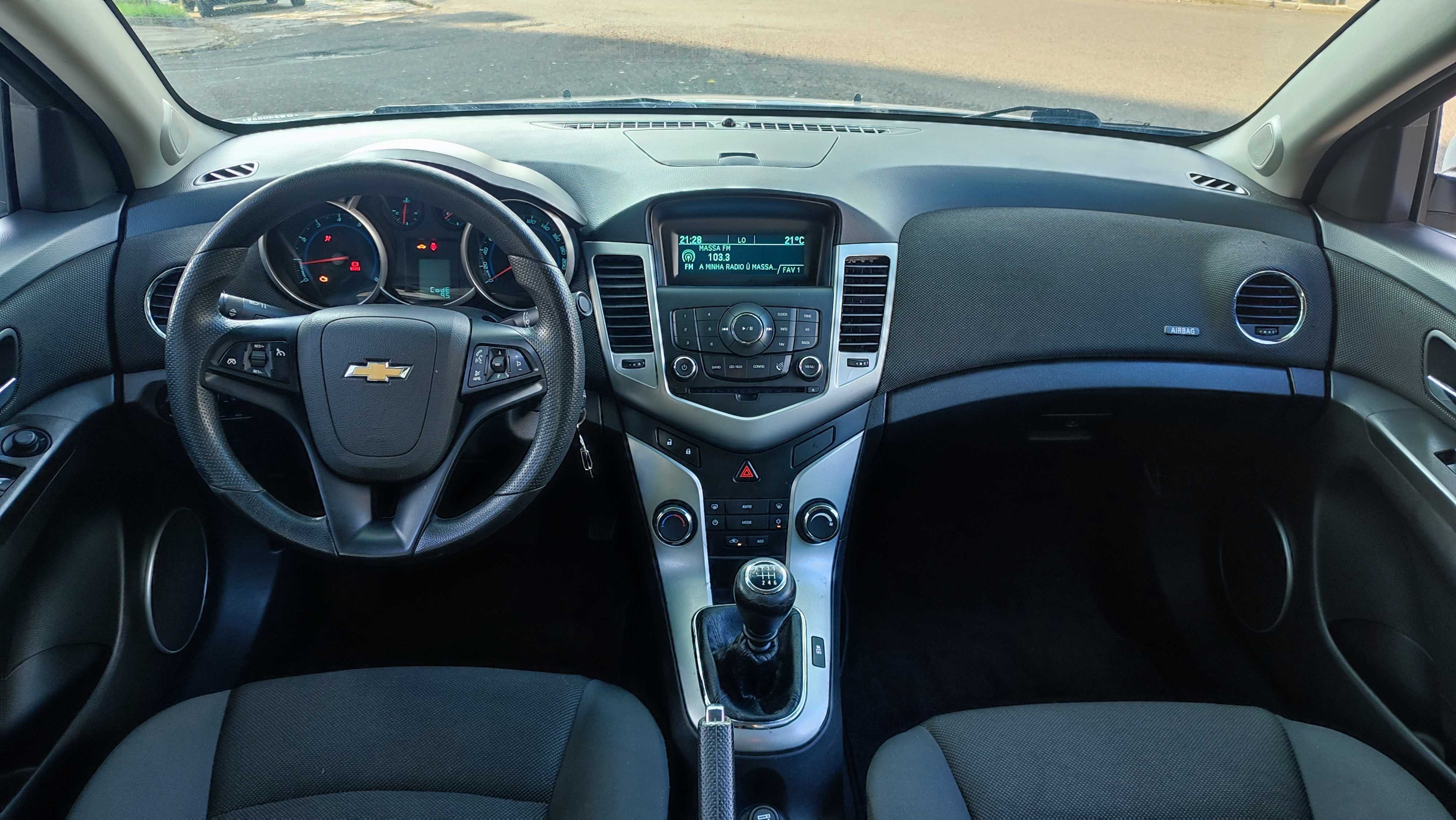 CRUSE LT SEDAN FLEX MANUAL