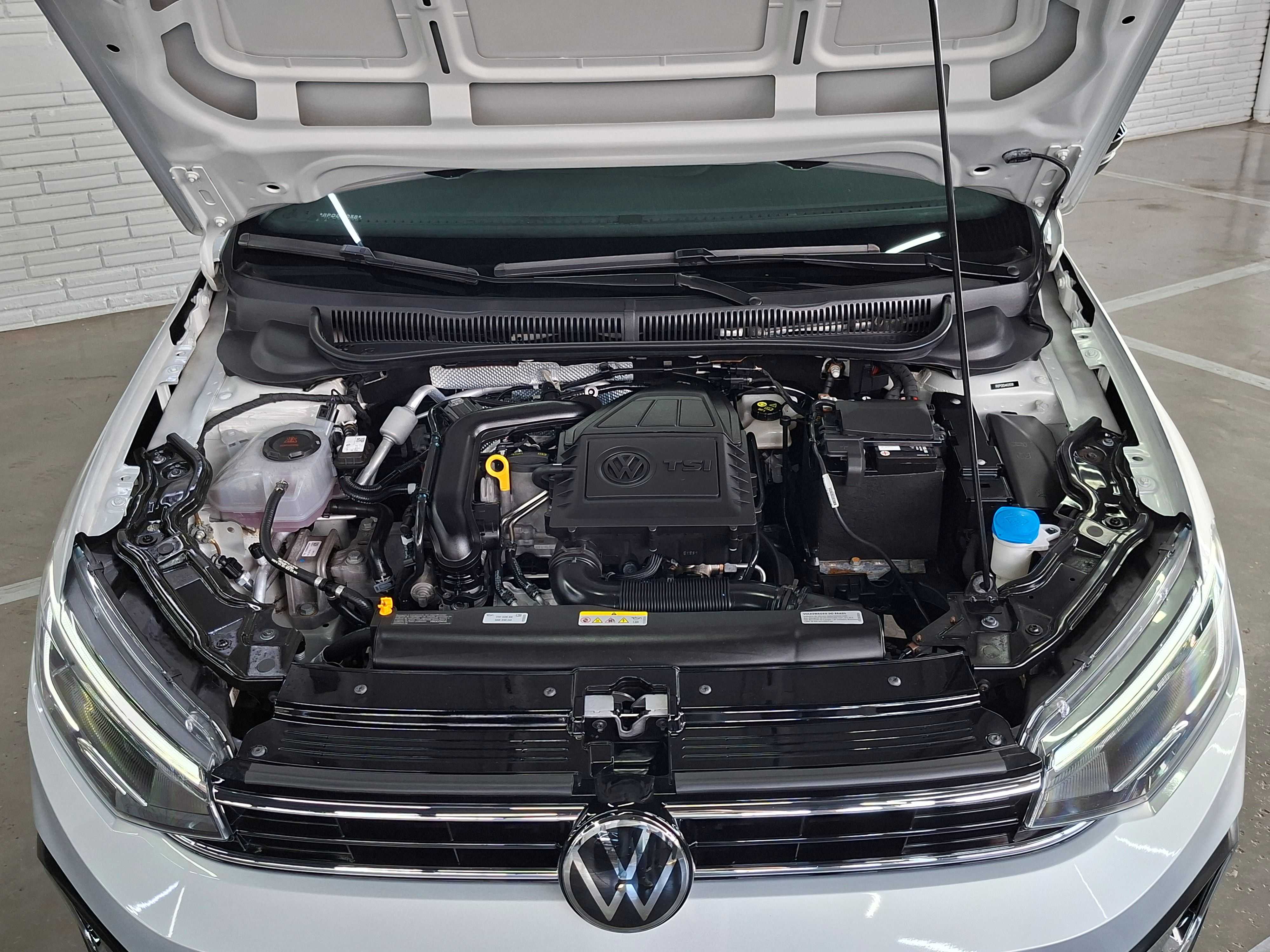 VIRTUS HIGHLINE 200TSI