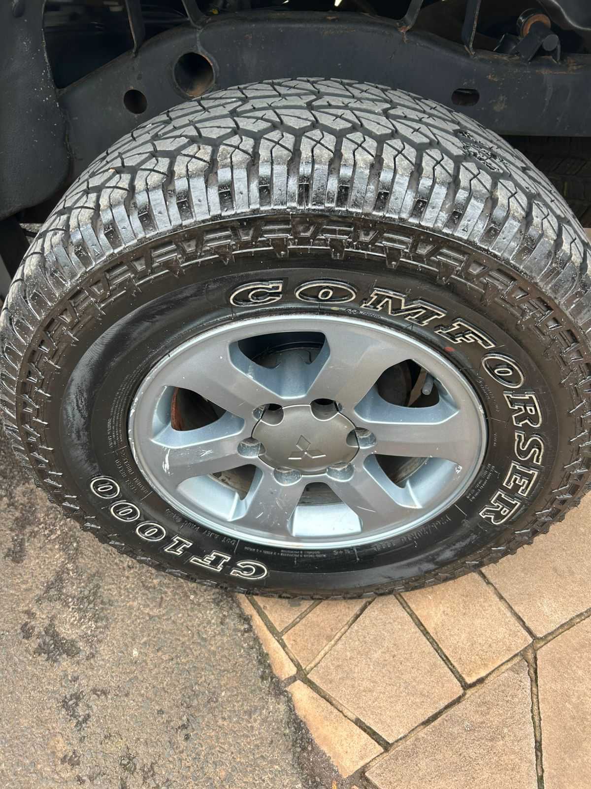 L200 OUTDOOR 2.5 4X4 CD