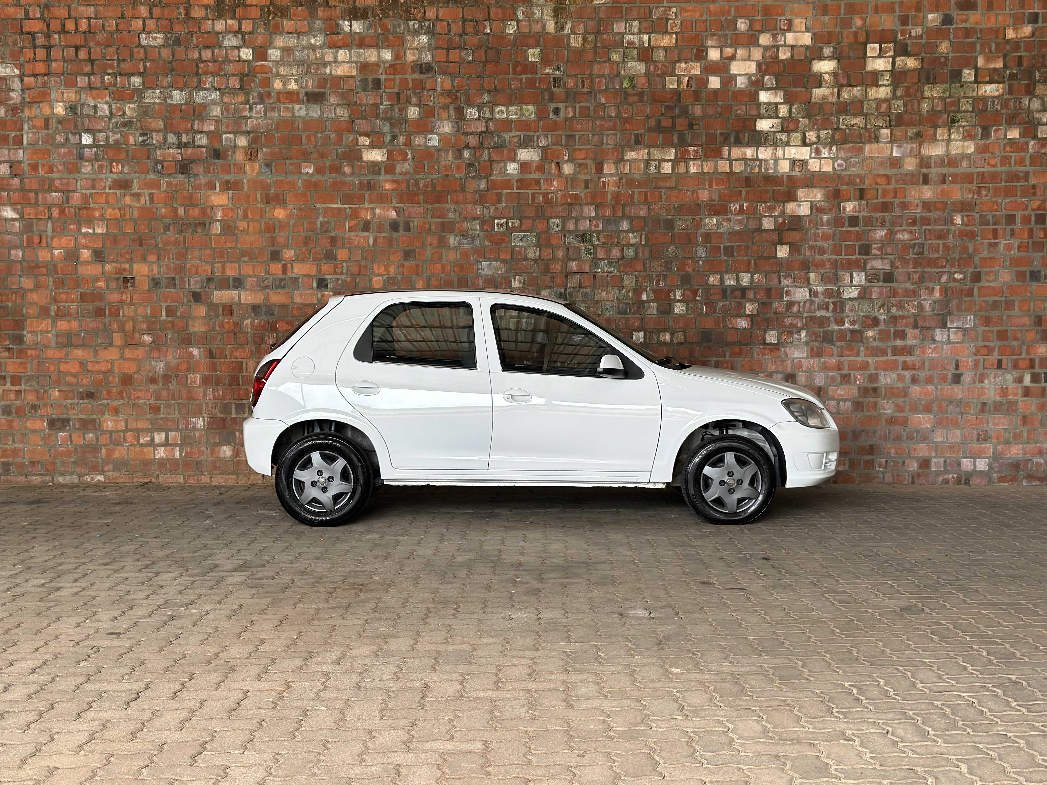 CELTA LT 1.0 FLEX COMPLETO