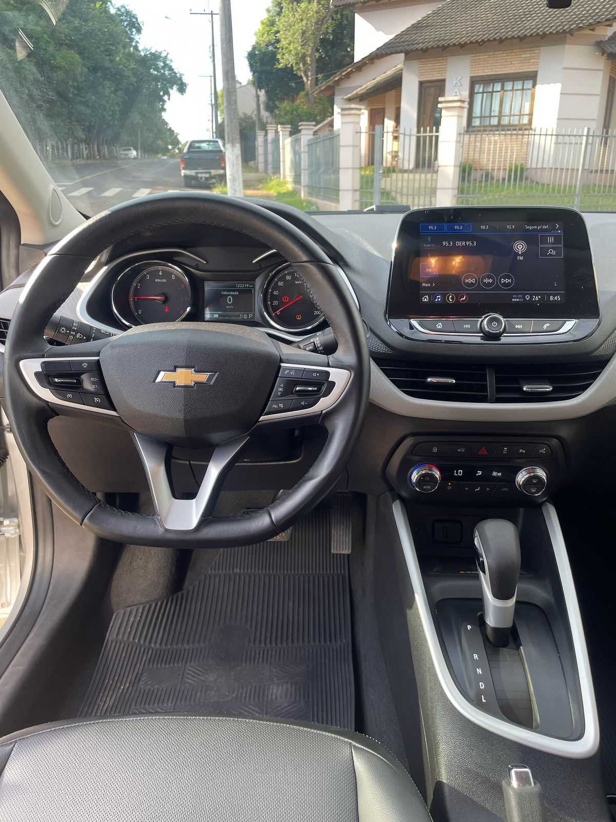 ONIX SEDAN PREMIER 1.0TB.