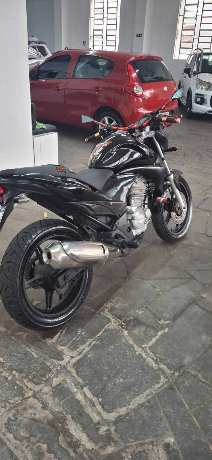 CB 300 R