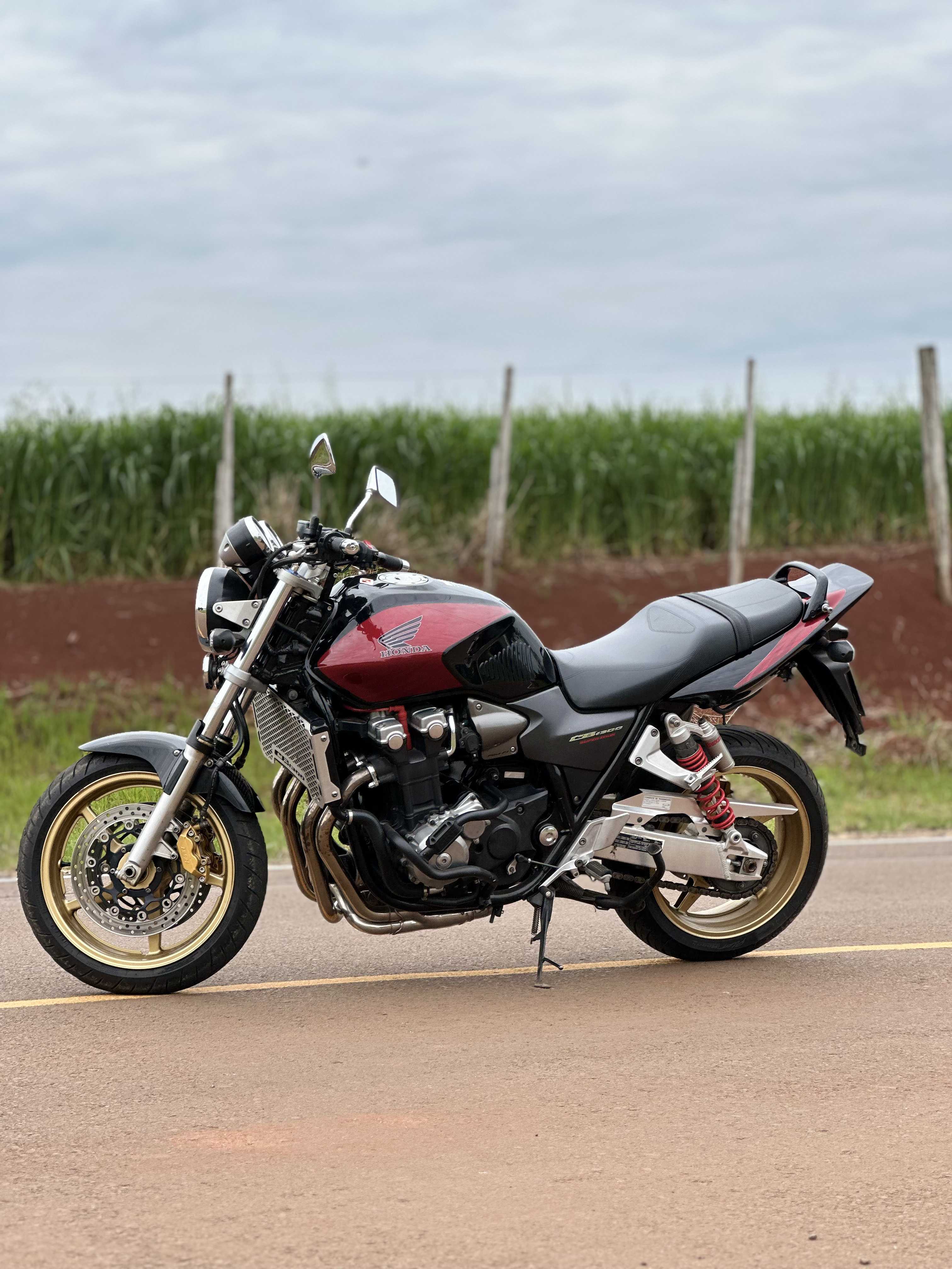 HONDA CB 1300 SUPER FOUR