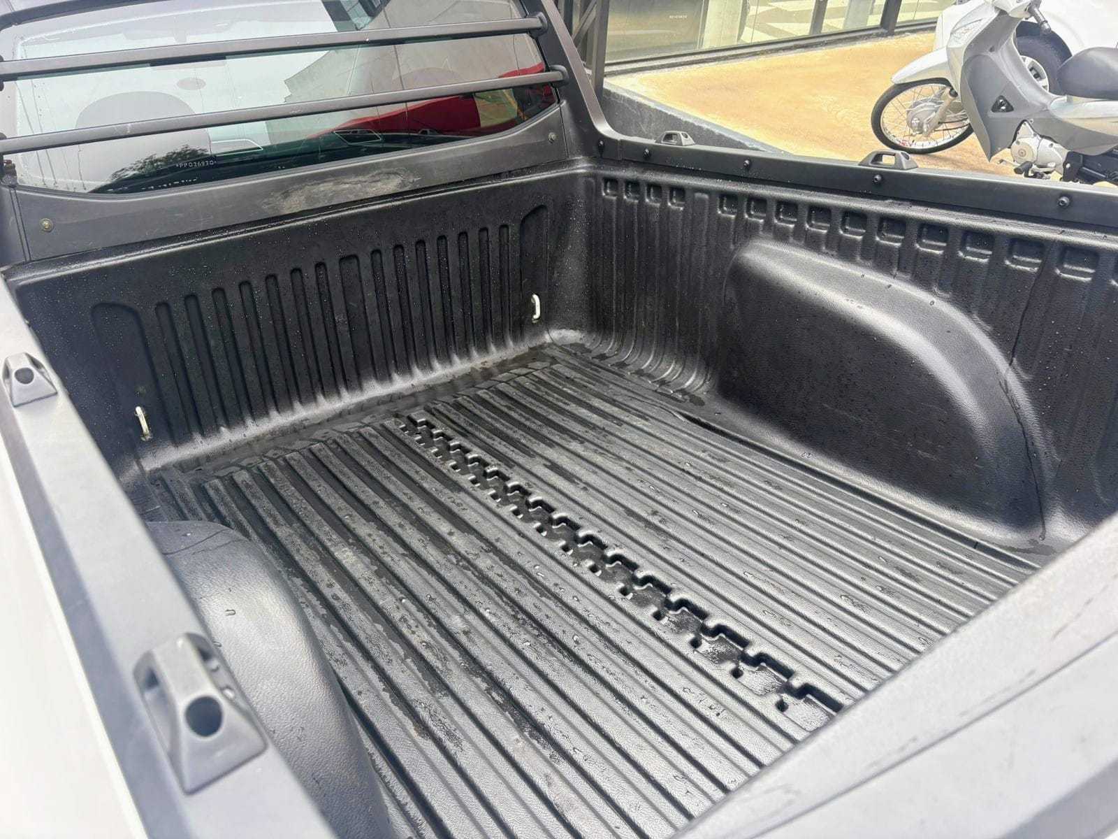 SAVEIRO ROBUST 1.6 COMPLETO