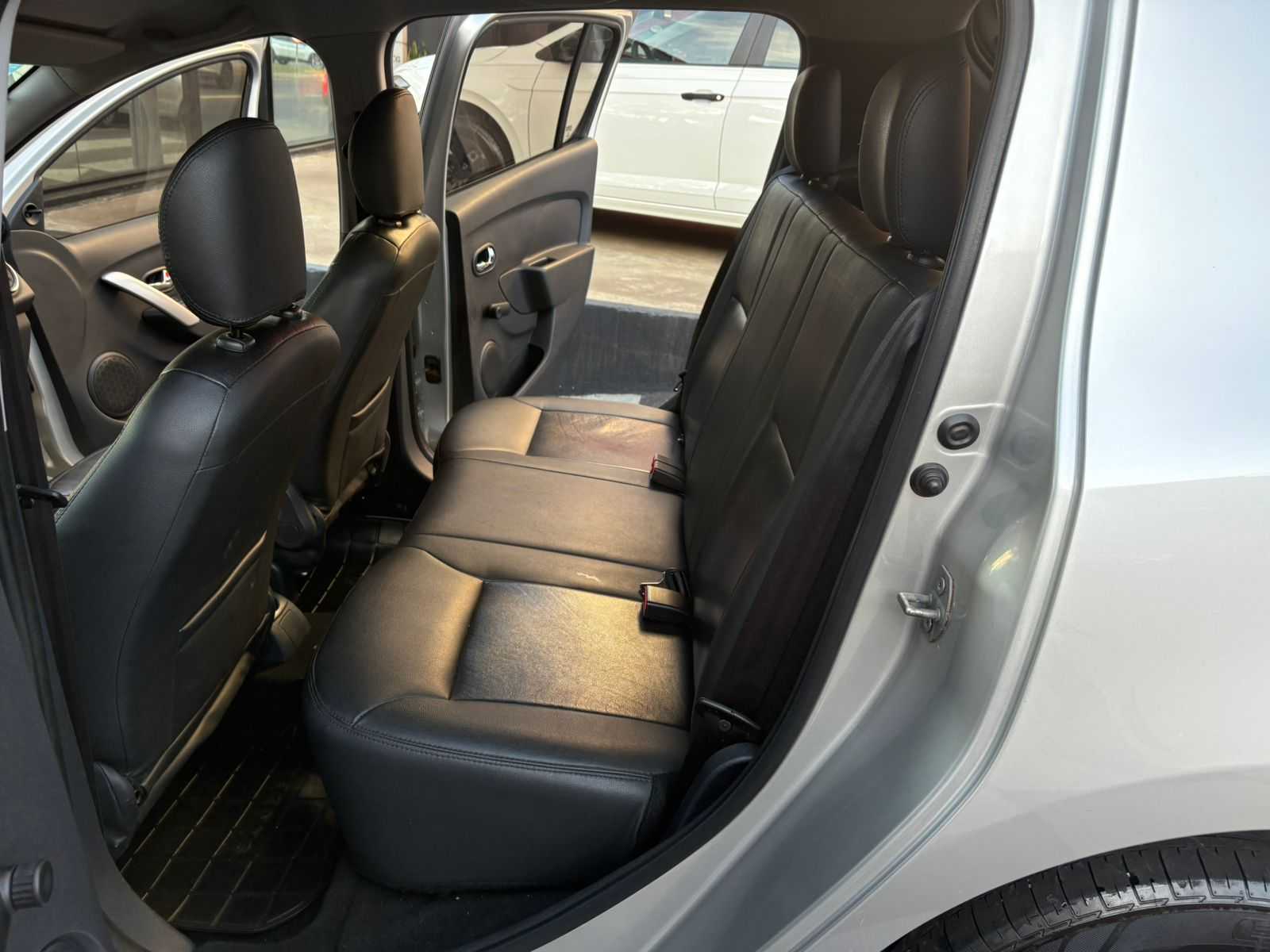 SANDERO  1.6 8V COMPLETO