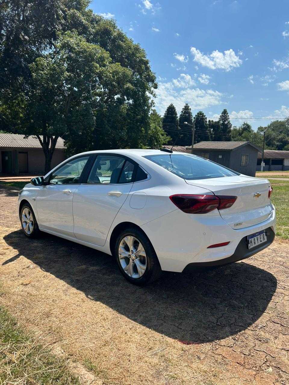 ONIX SEDAN PLUS PREMIER  1.0