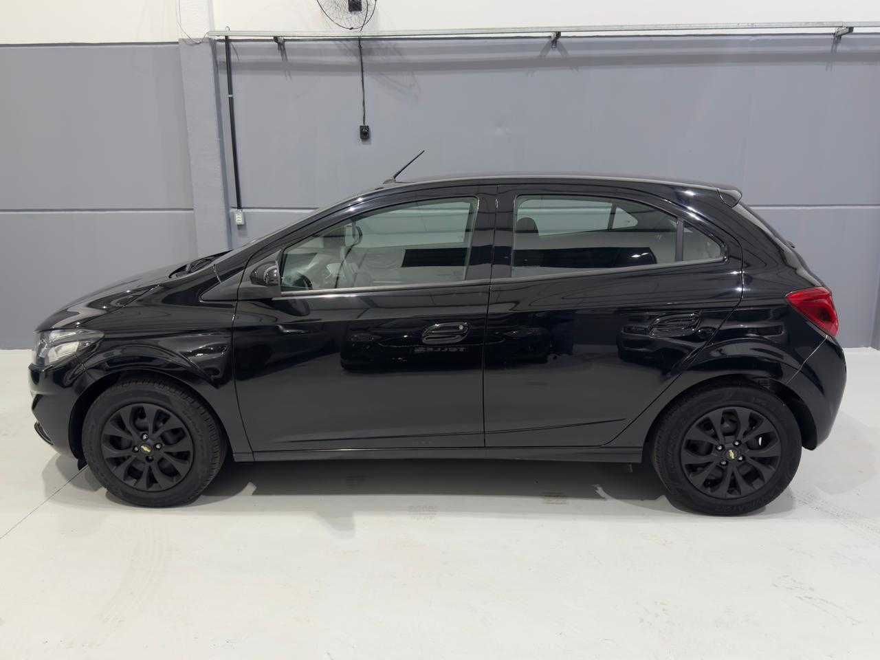 ONIX LT 1.4 / COMPLETO