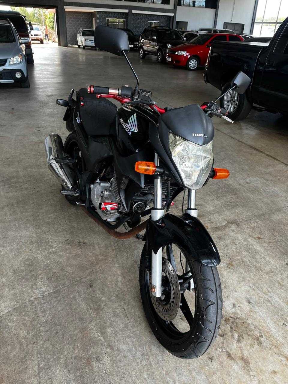 CB 300 R