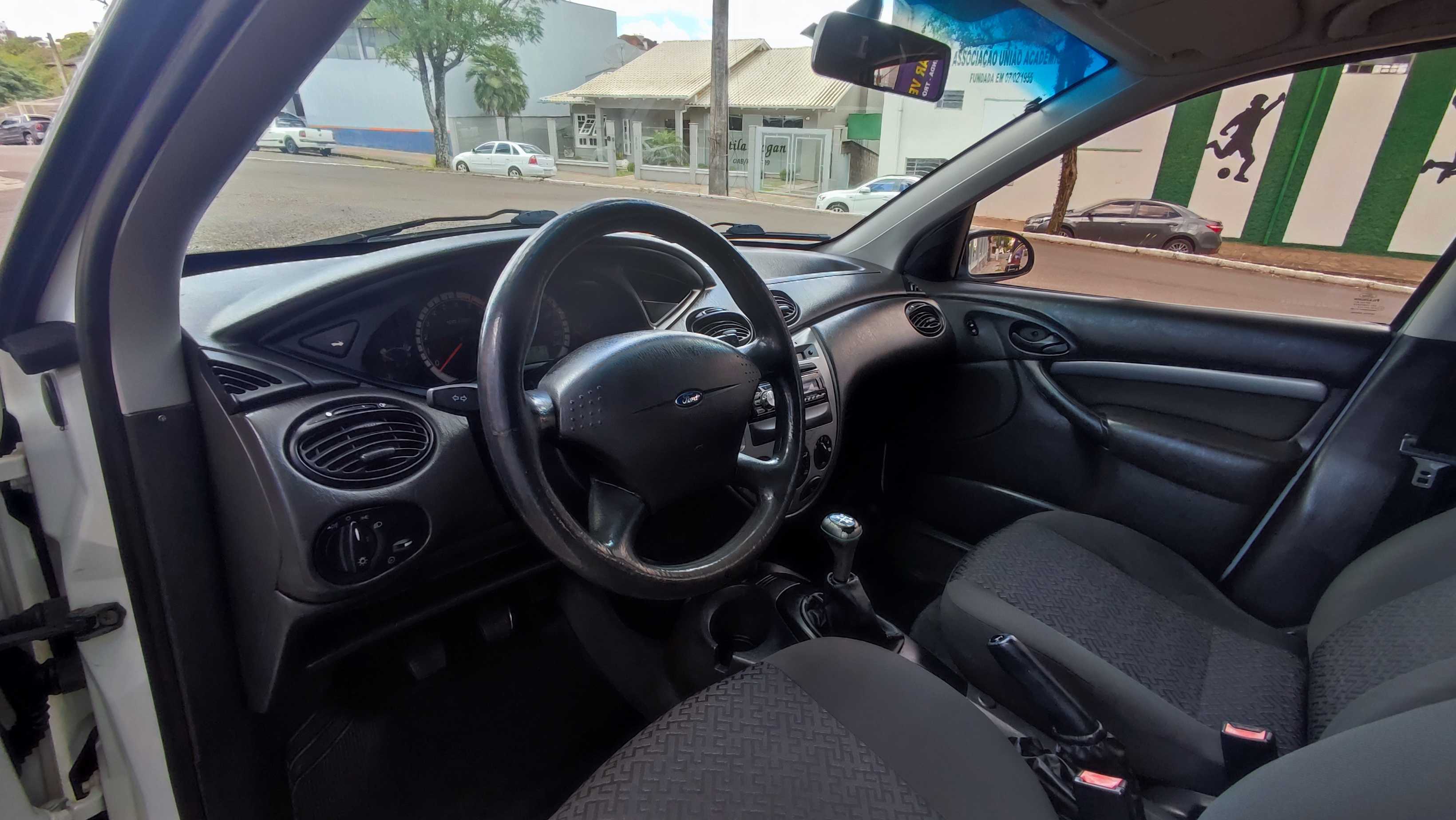 FOCUS HA. 1.6 FLEX COMPLETO