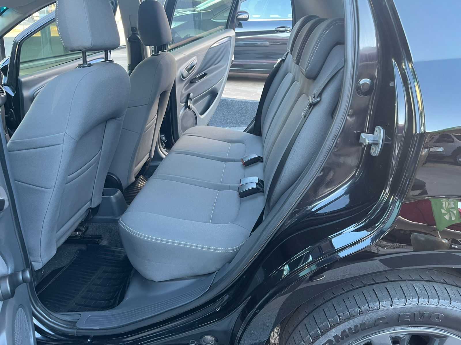 PUNTO 1.4 ATTRACTIVE