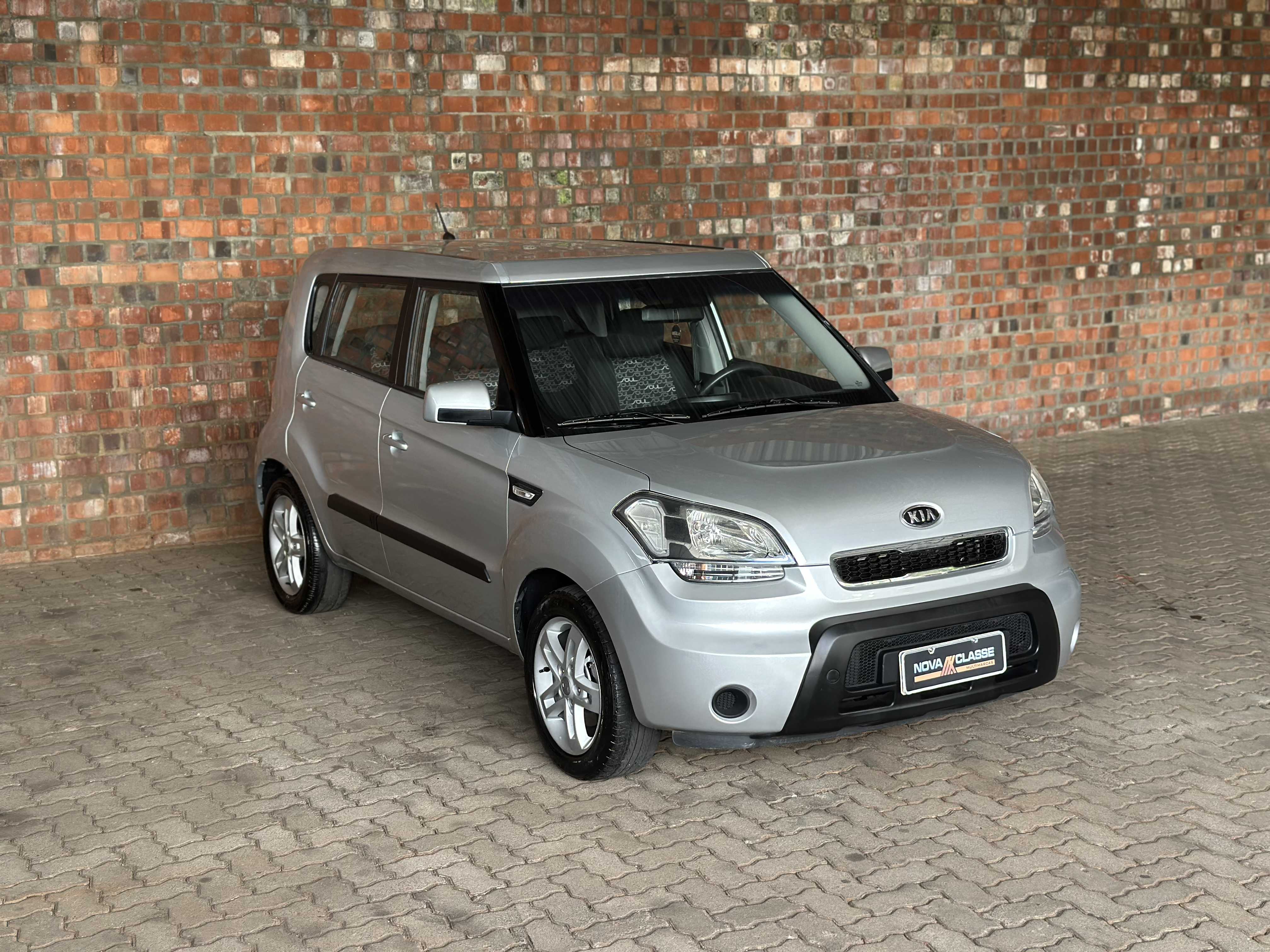 KIA SOUL EX 1.6 MANUAL