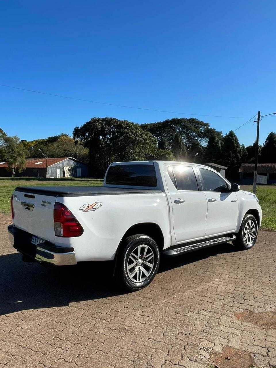 HILUX CD SRV 4X4