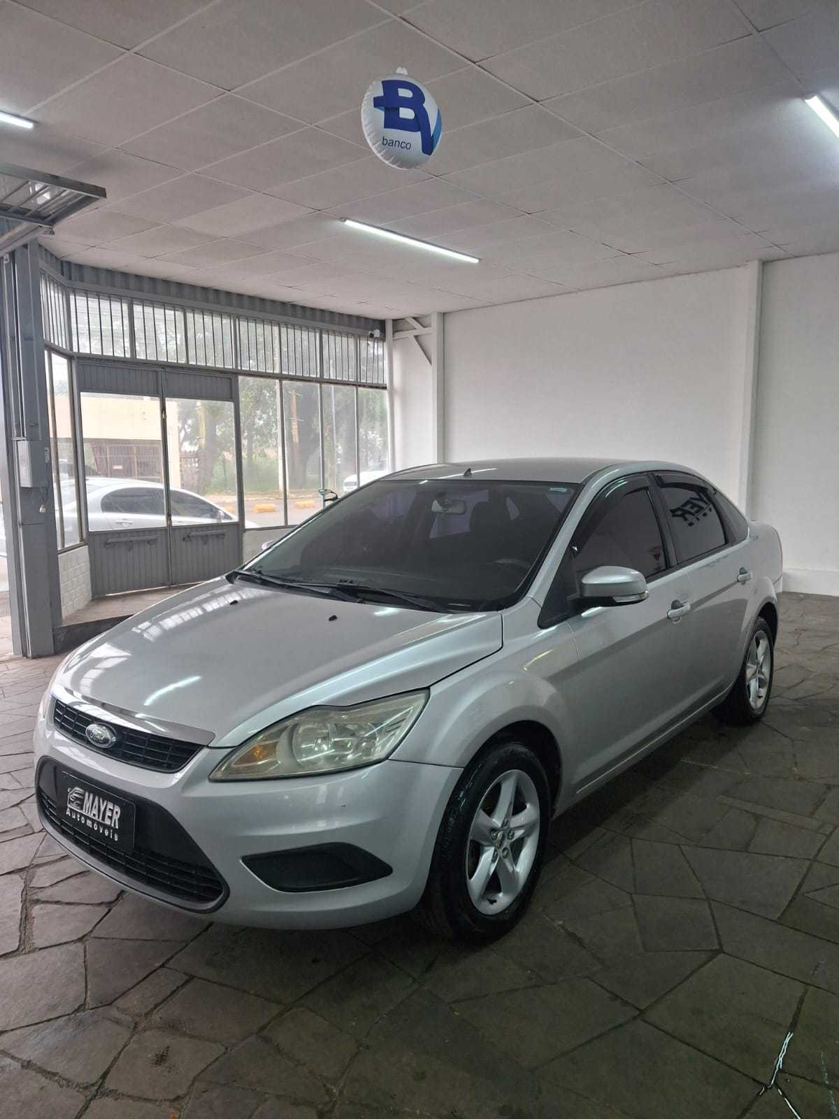 FOCUS SEDAN 1.6