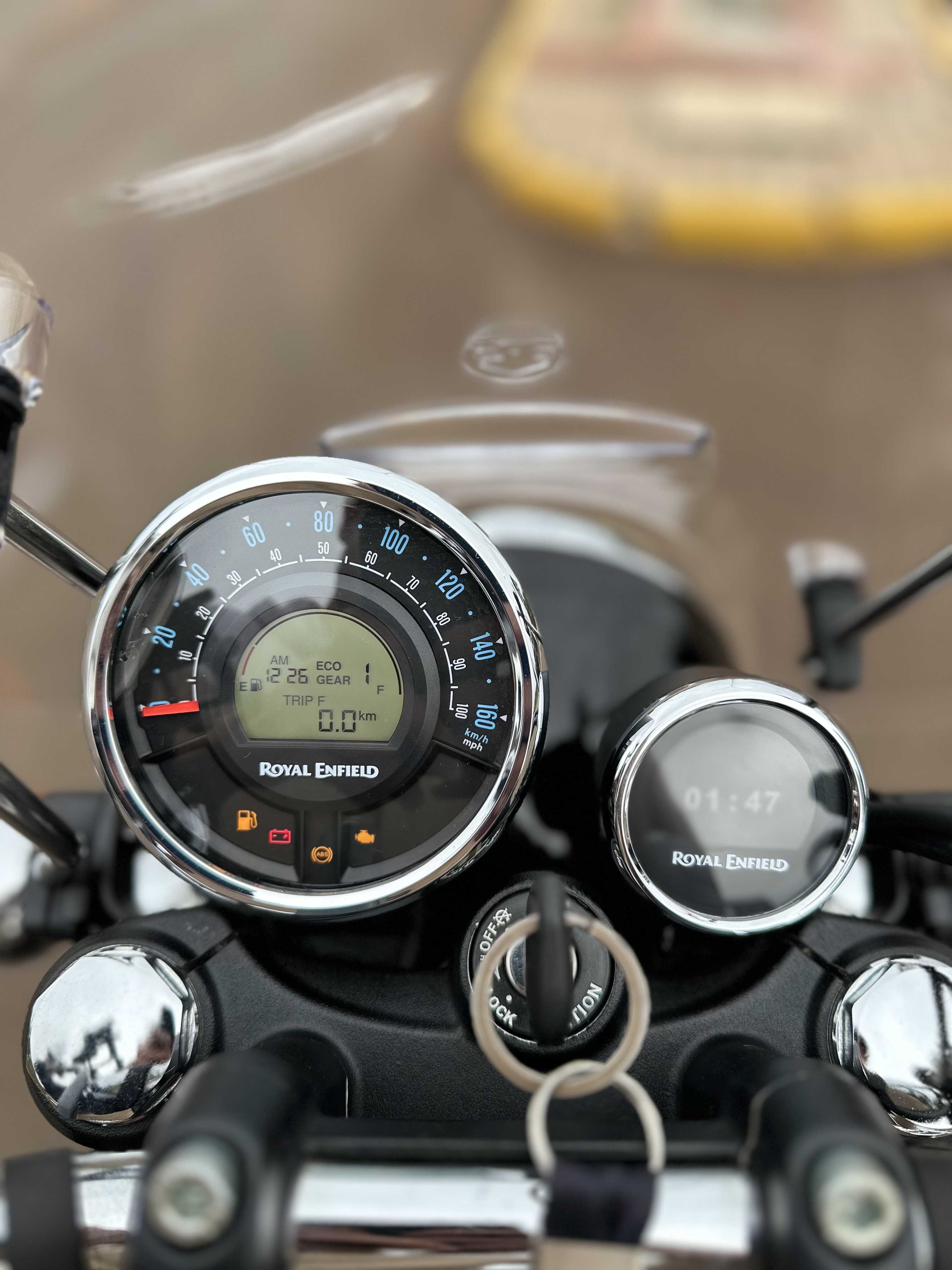 ROYAL ENFIELD METEOR 350 SUPER