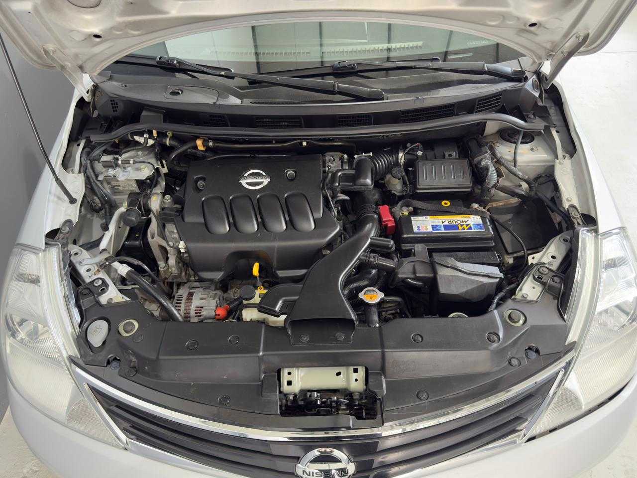 TIIDA SL 1.8 AT / TETO SOLAR