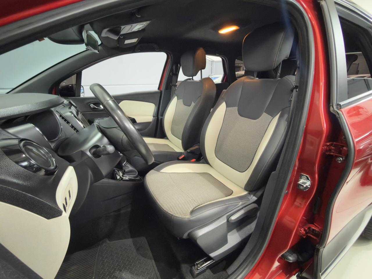 CAPTUR INTENSE 1.6 / AT